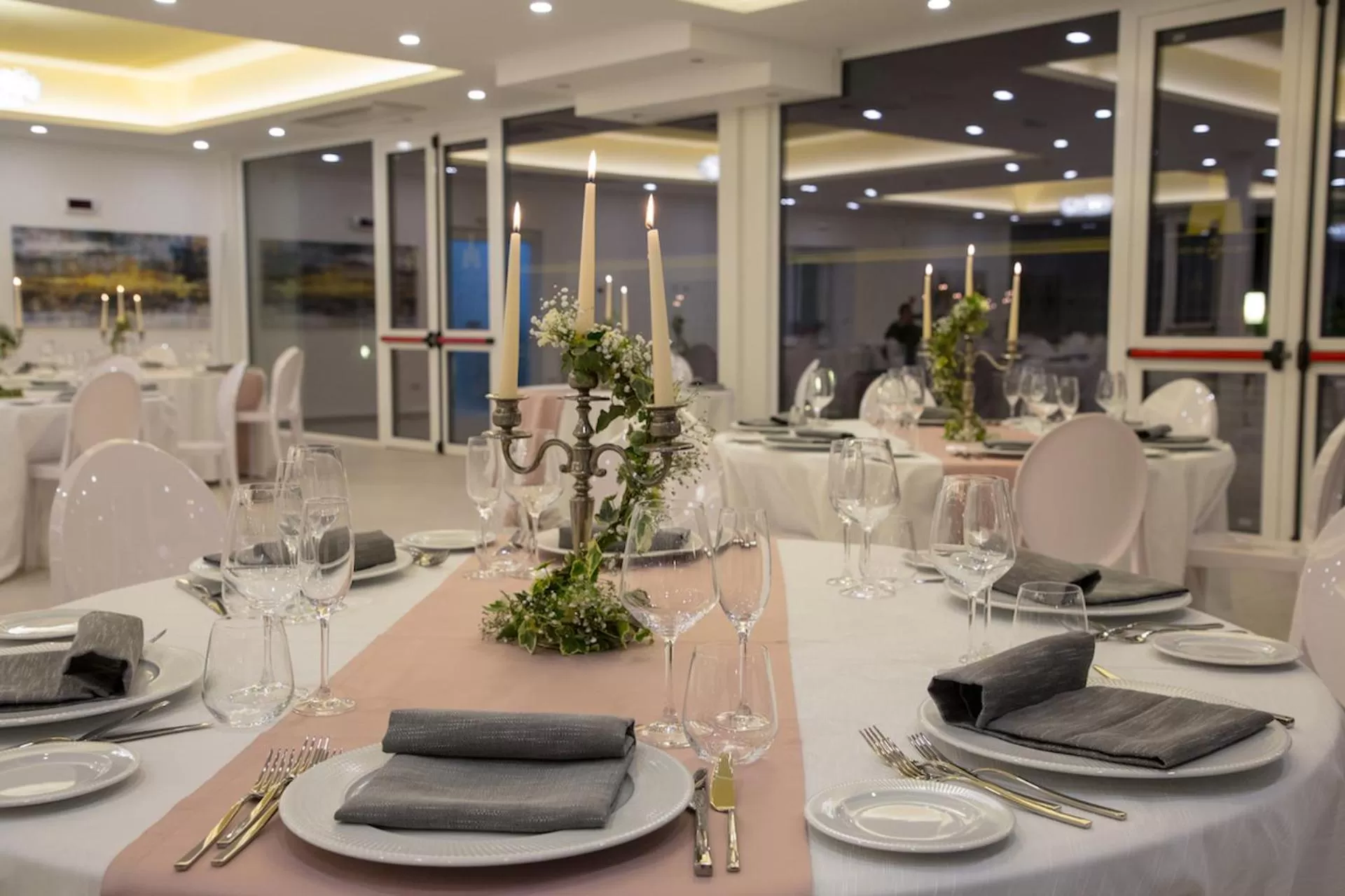 Restaurant/places to eat in Principe Alogna Hotel & SPA