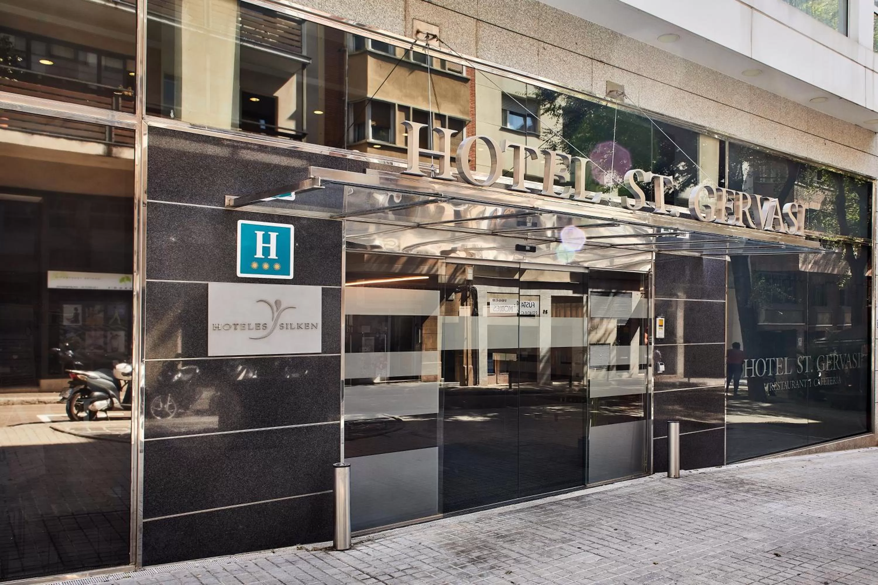 Facade/entrance in Silken Sant Gervasi