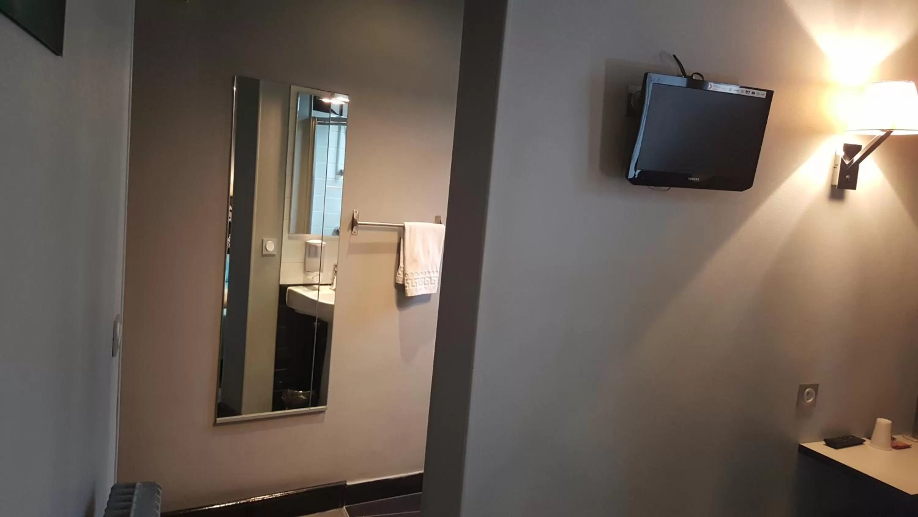 Decorative detail in Café Hôtel de l'Avenir