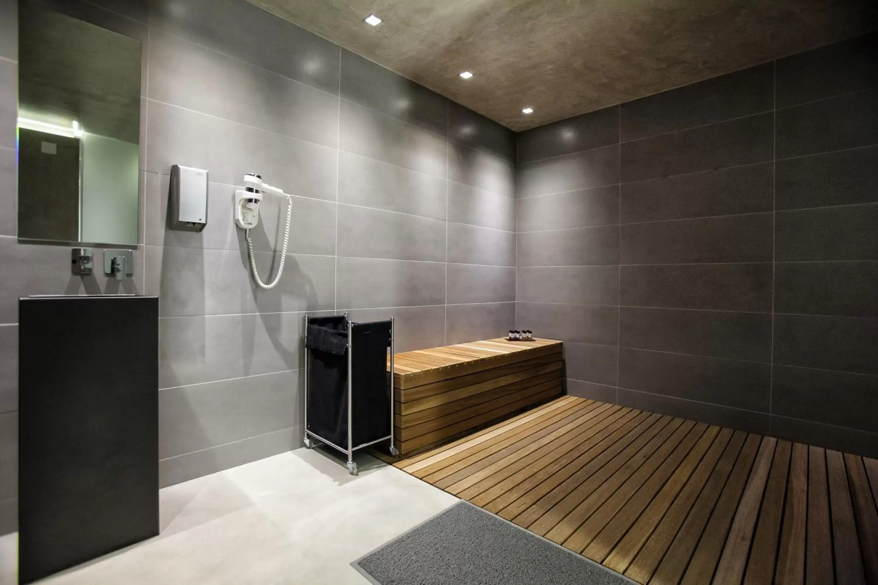Spa and wellness centre/facilities, Bathroom in Porto Palace Hotel Thessaloniki