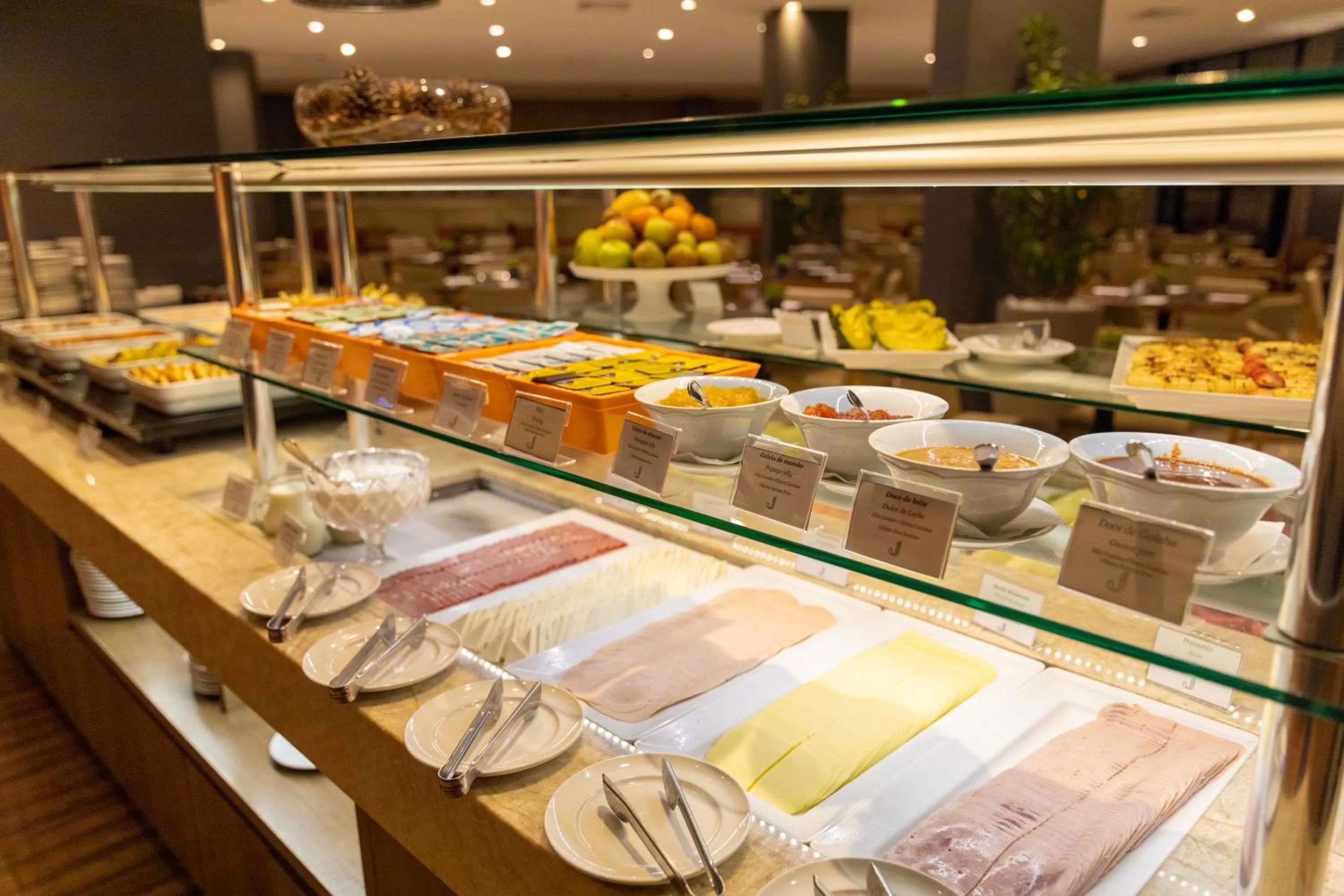 Buffet breakfast in JL Hotel by Bourbon