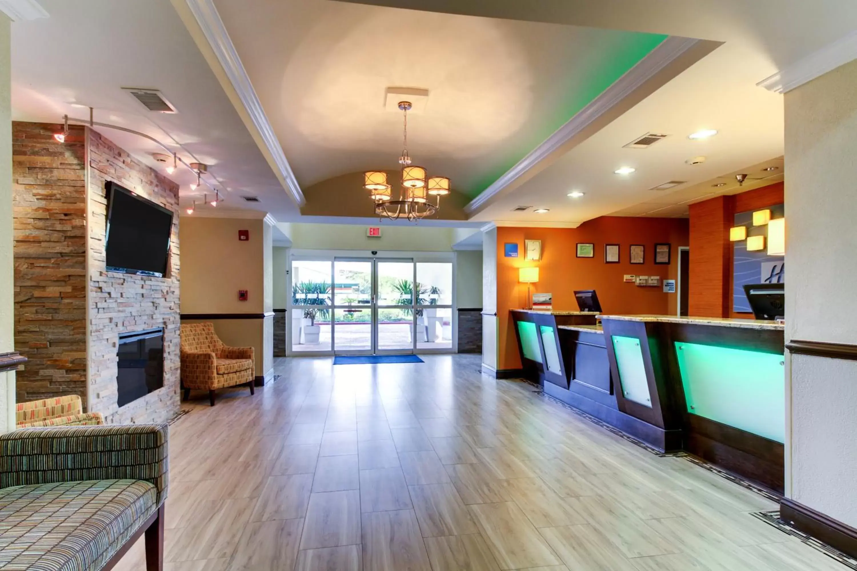 Property building in Holiday Inn Express Hotel & Suites Live Oak, an IHG Hotel