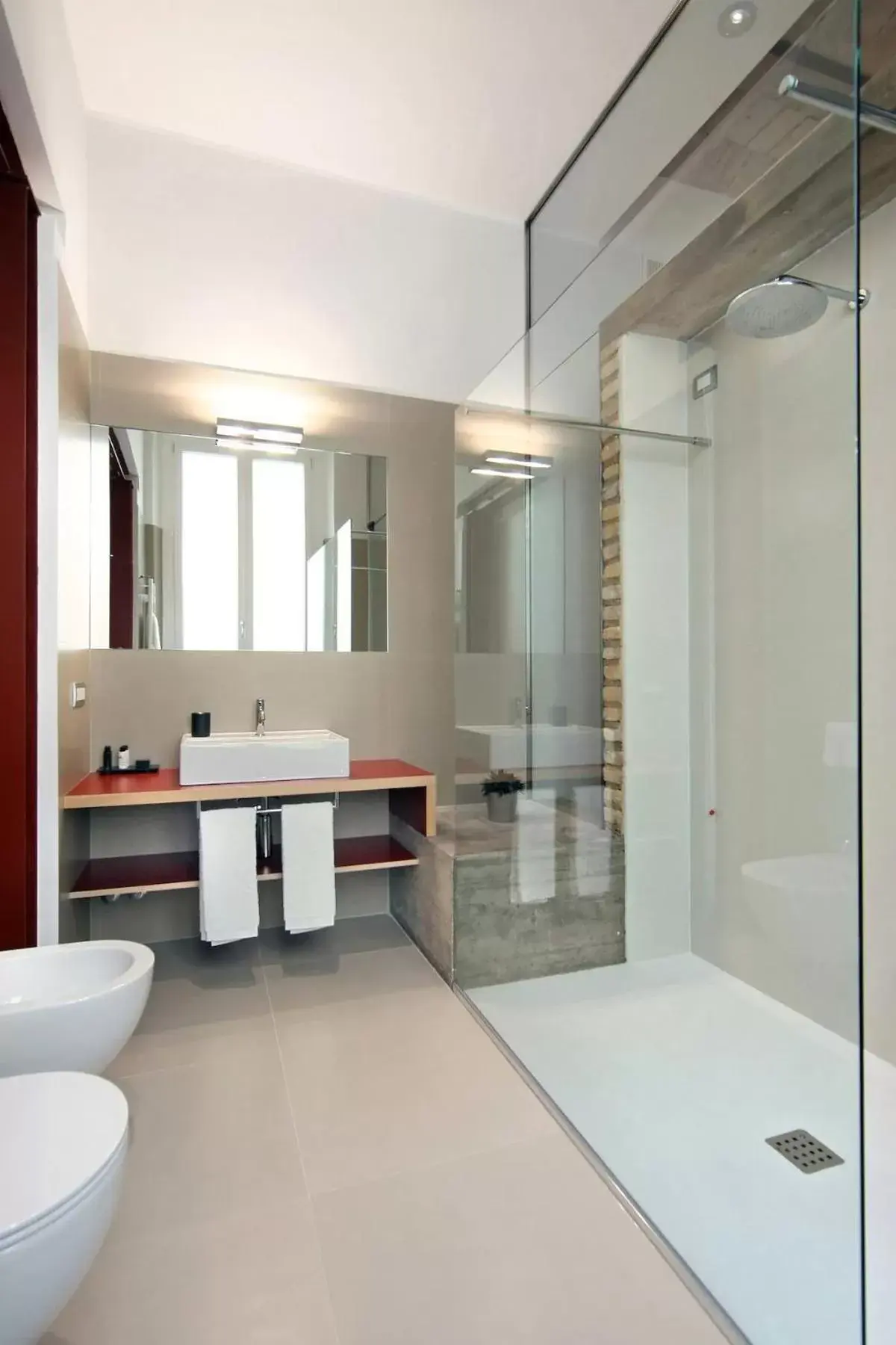 Shower, Bathroom in Vibe Nazionale