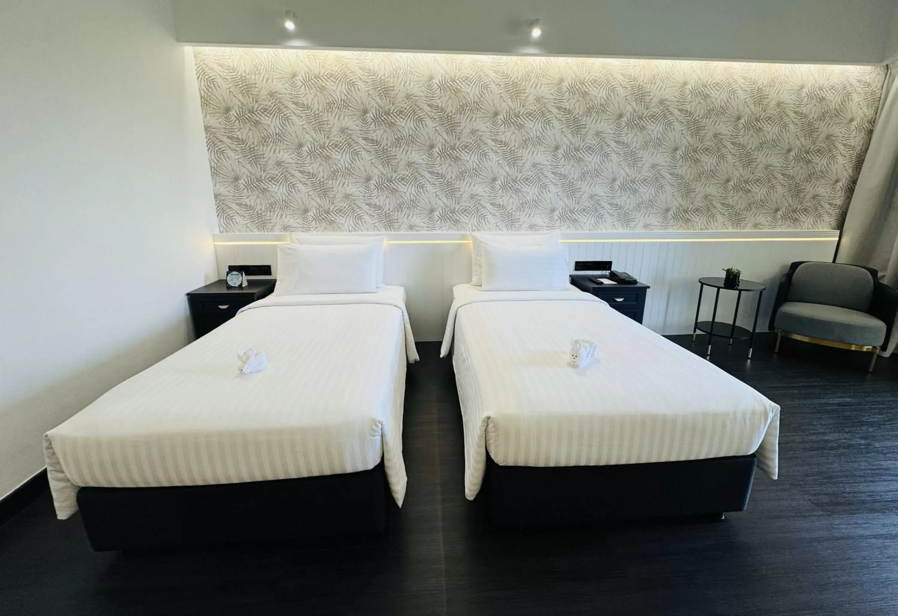 Bed in Bangi Resort Hotel