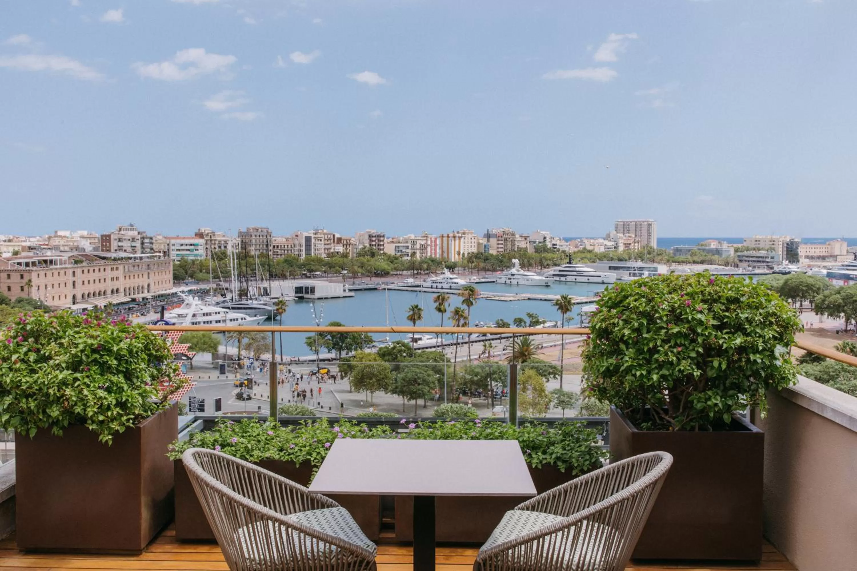 Balcony/Terrace in Duquesa Suites Landmark Hotel by Grup Duquessa