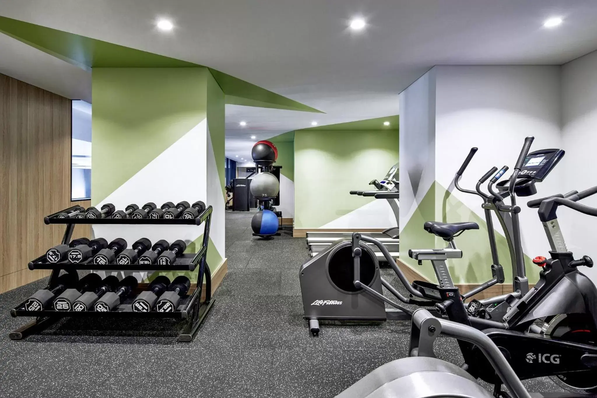 Fitness centre/facilities, Fitness Center/Facilities in Meriton Suites Pitt Street, Sydney