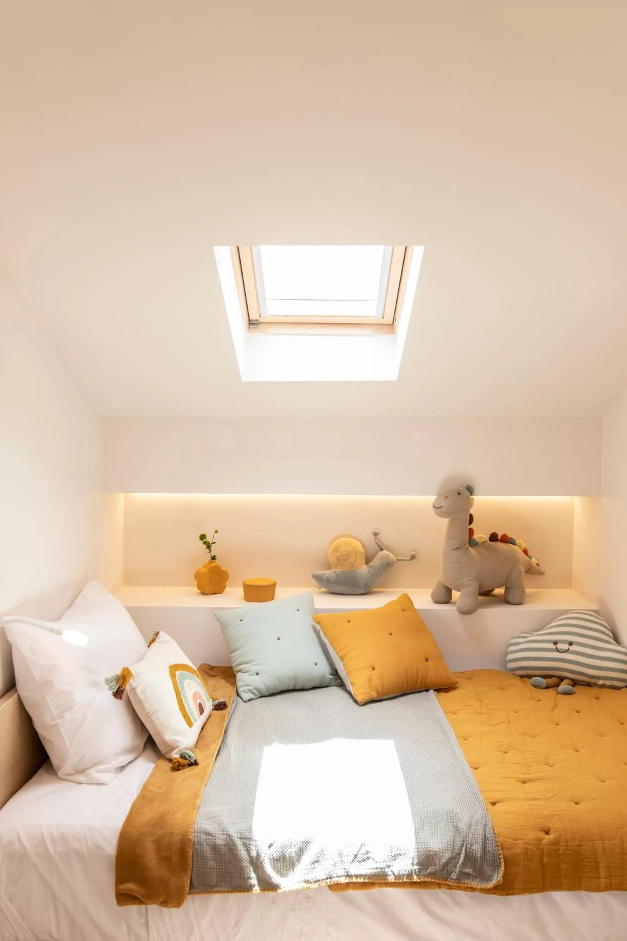 Bed in Gallery Suites & Residences Piraeus