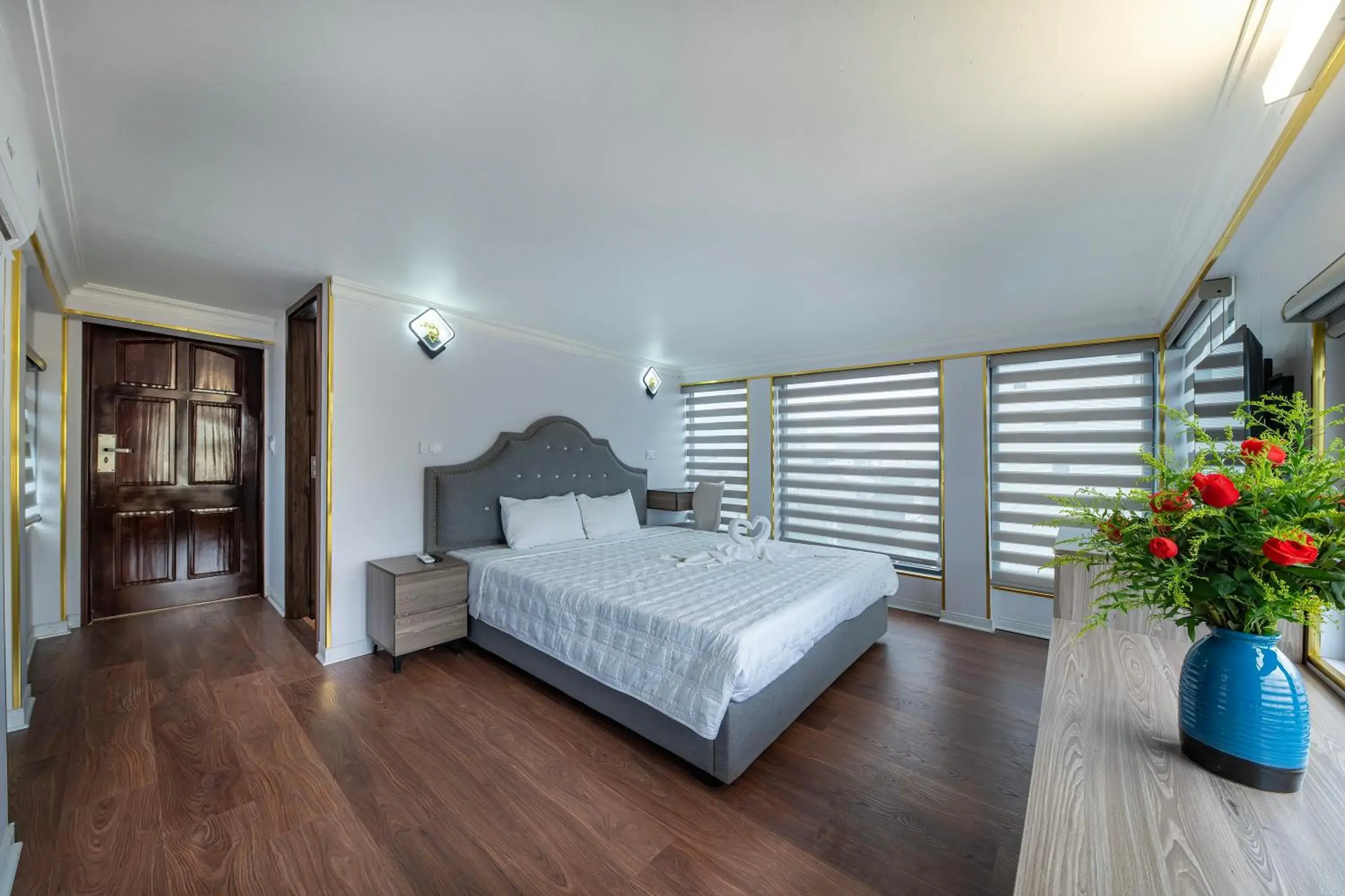 Suite with City View in Hanoi Sofia Hotel Suite with City View in Hanoi Sofia Hotel