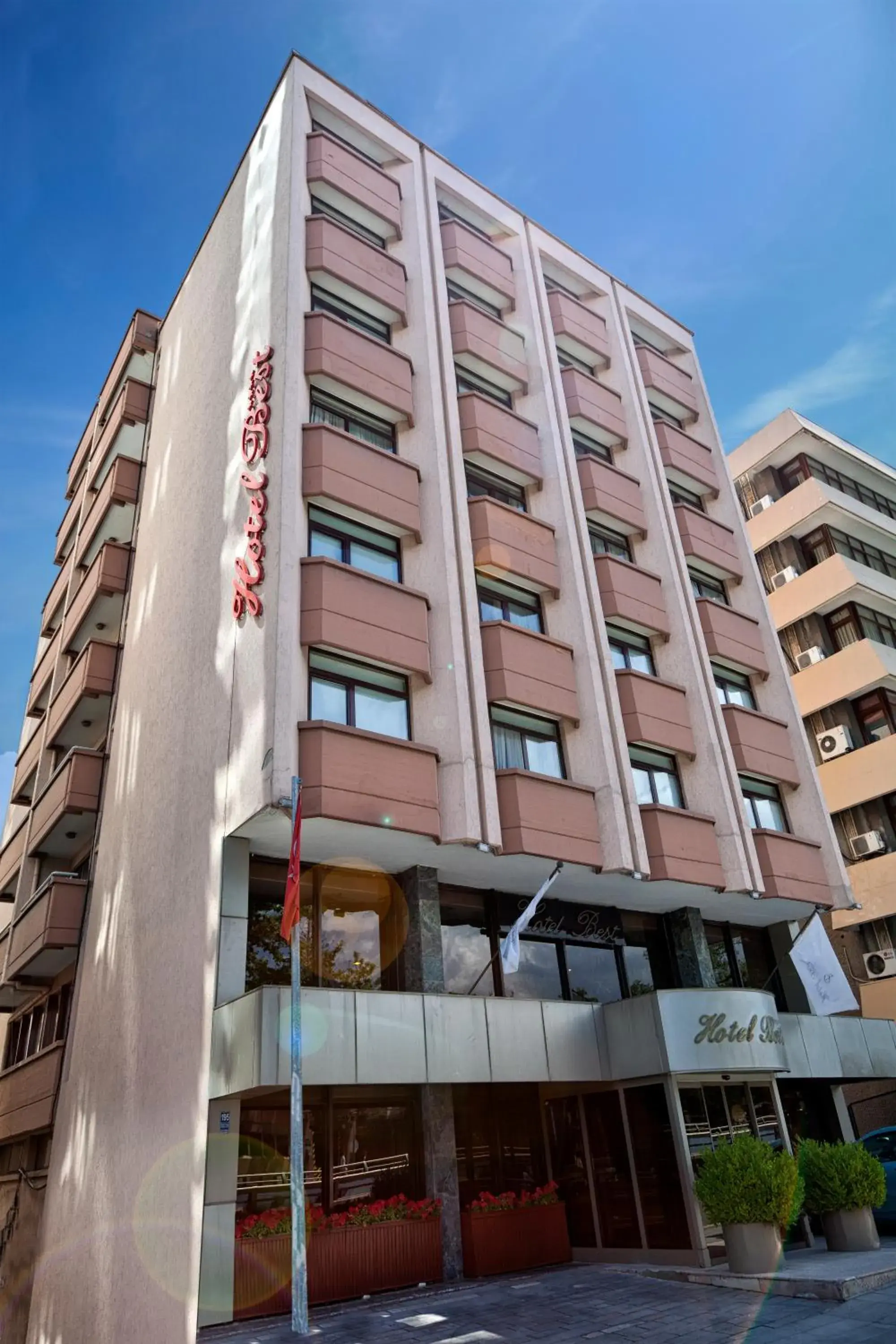 Property building in Hotel Best Property building in Hotel Best