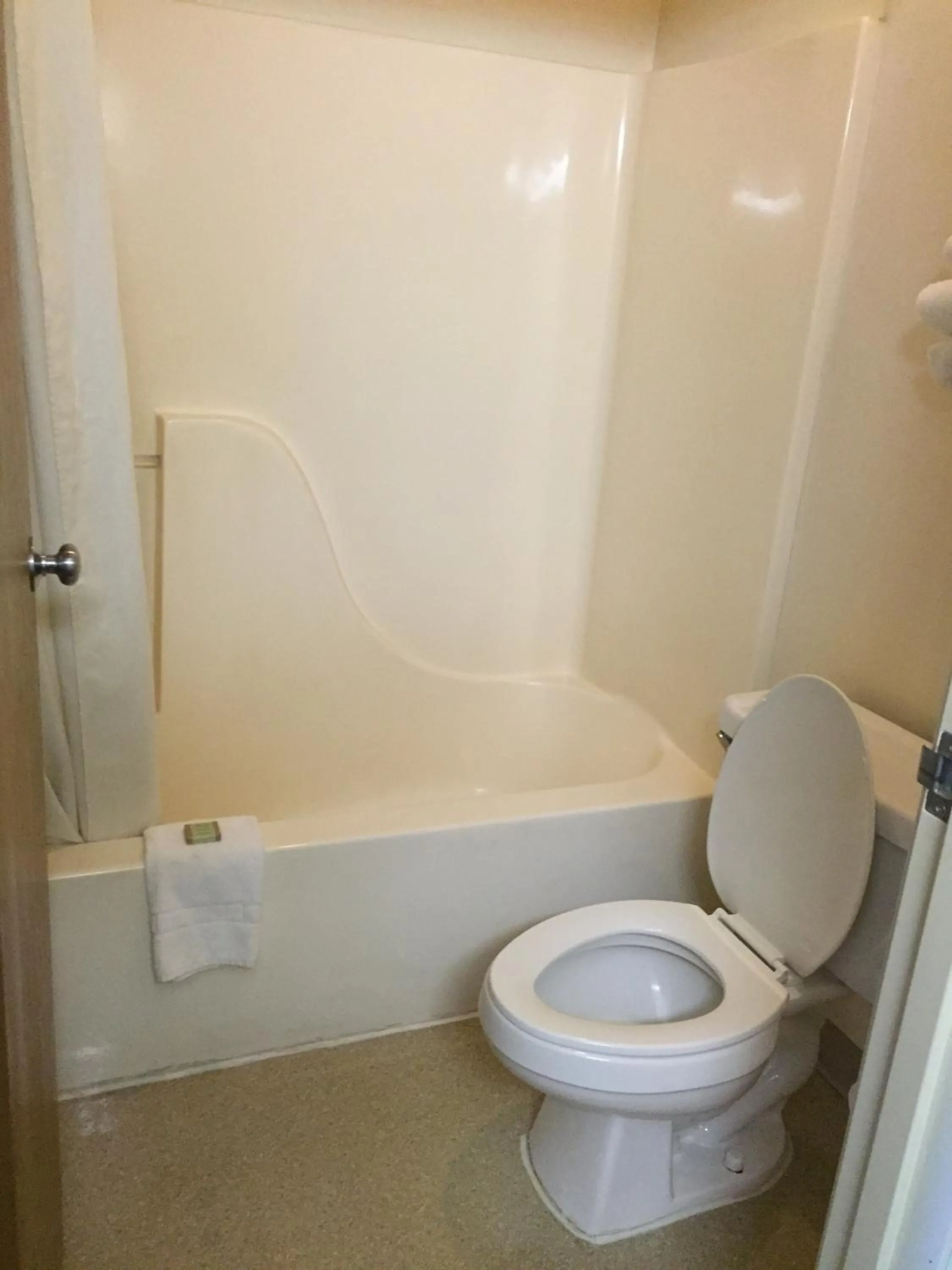 Super 8 by Wyndham Willcox