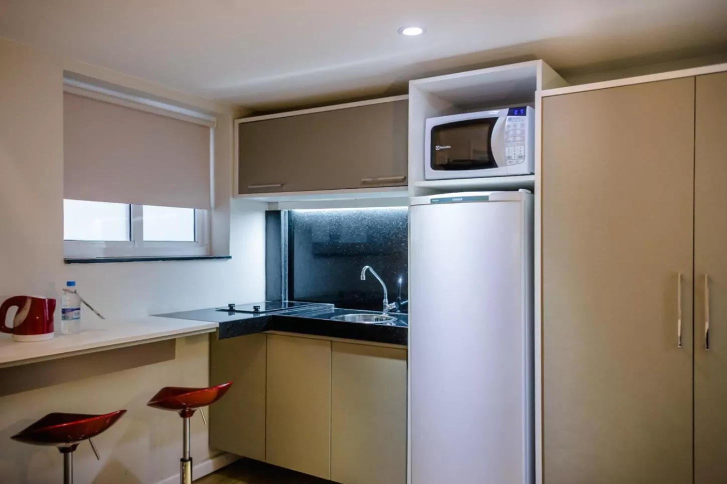 Kitchen or kitchenette in Injoy Lofts & Studios Ipanema