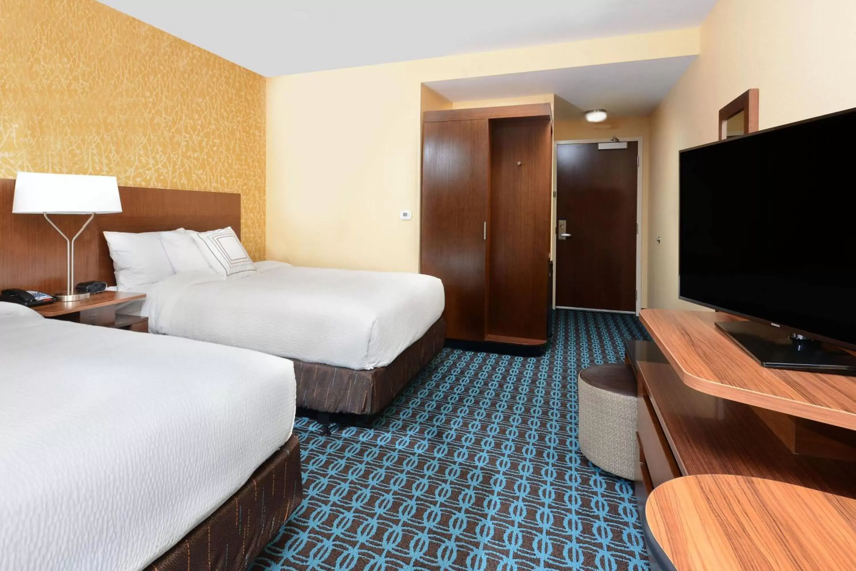 Photo of the whole room, Bed in Fairfield Inn & Suites by Marriott Raleigh Capital Blvd./I-540