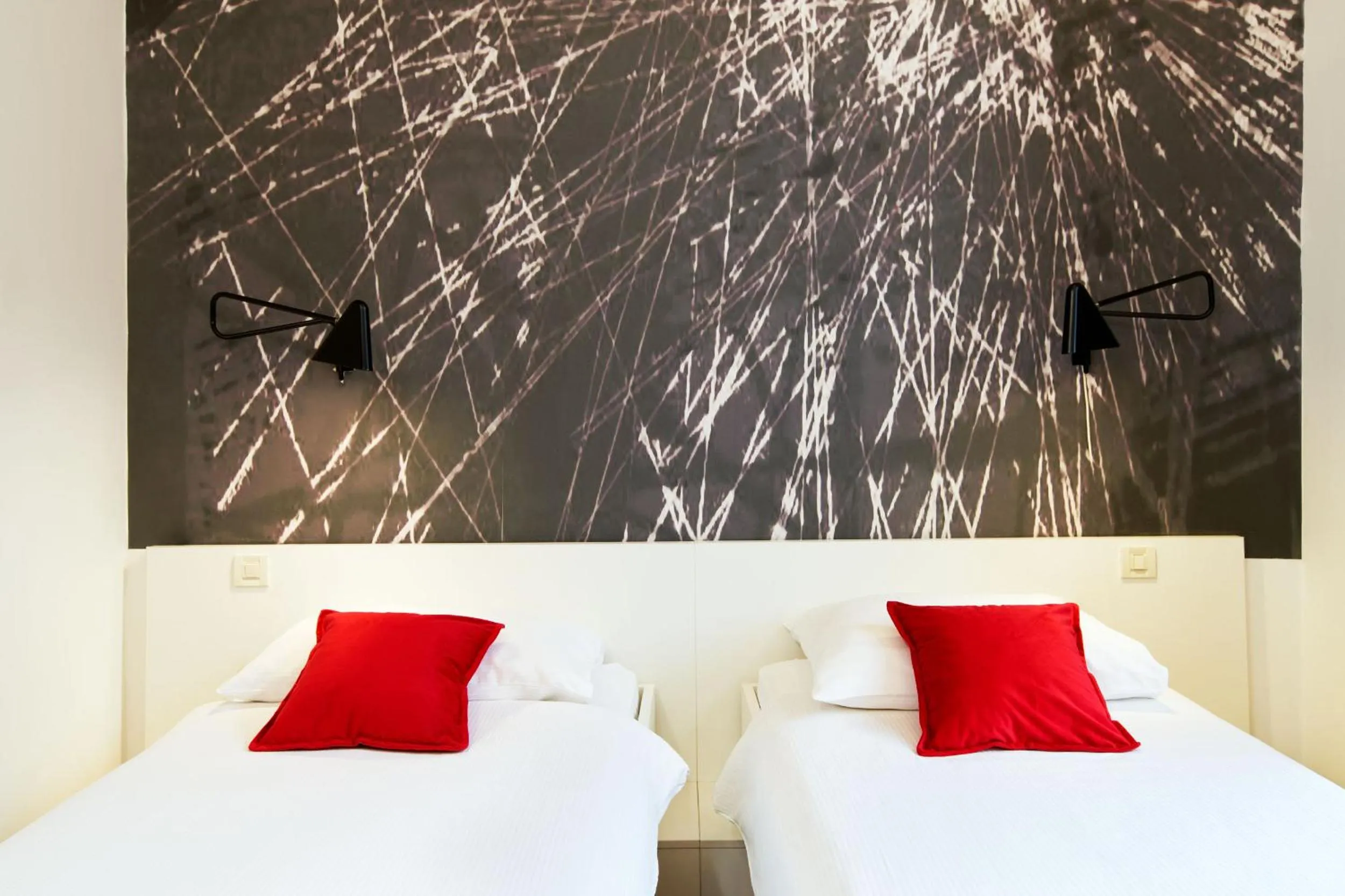 Bed in Art Hotel Like