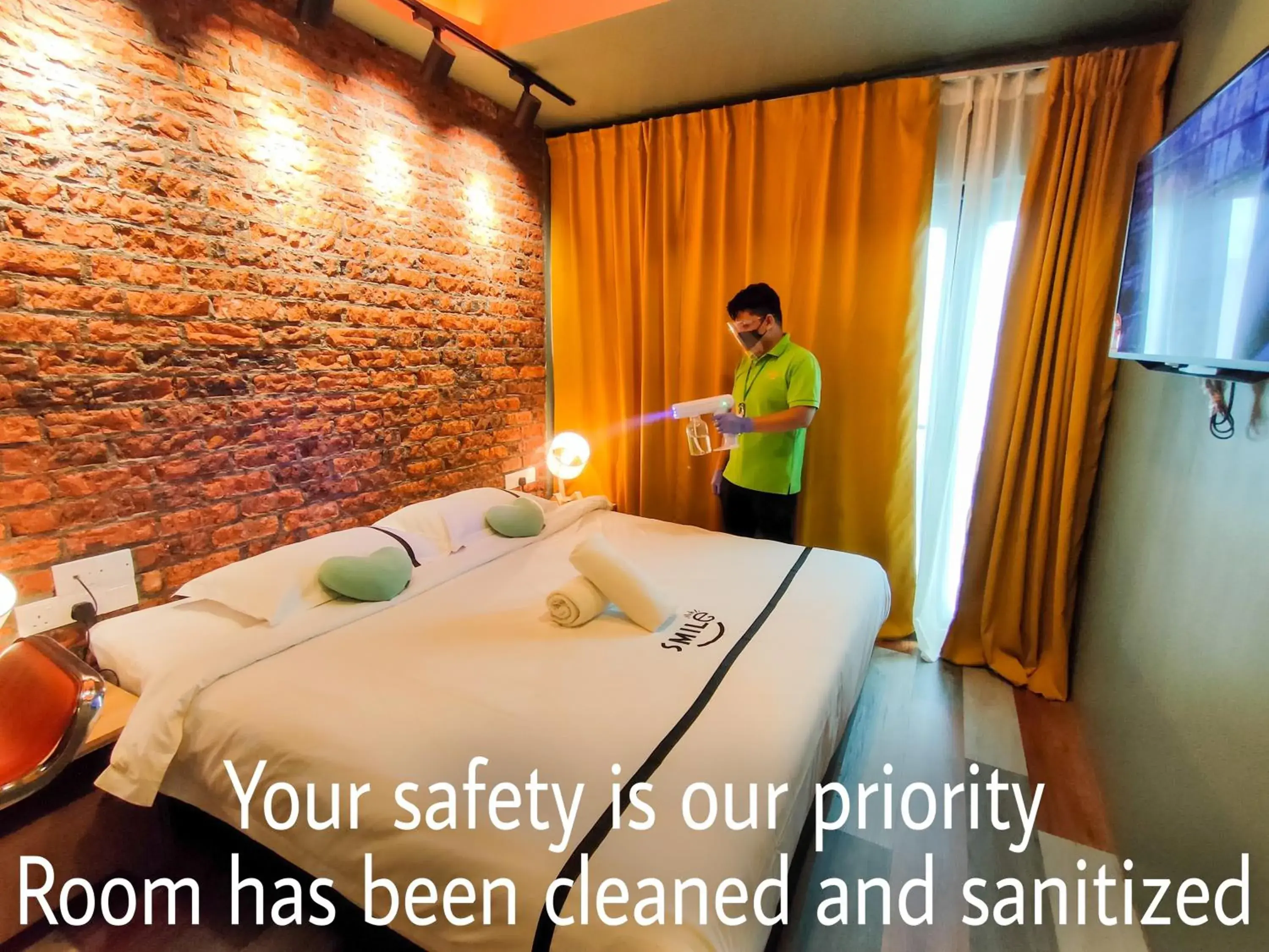 Property building in Smile Hotel Danau Kota Property building in Smile Hotel Danau Kota