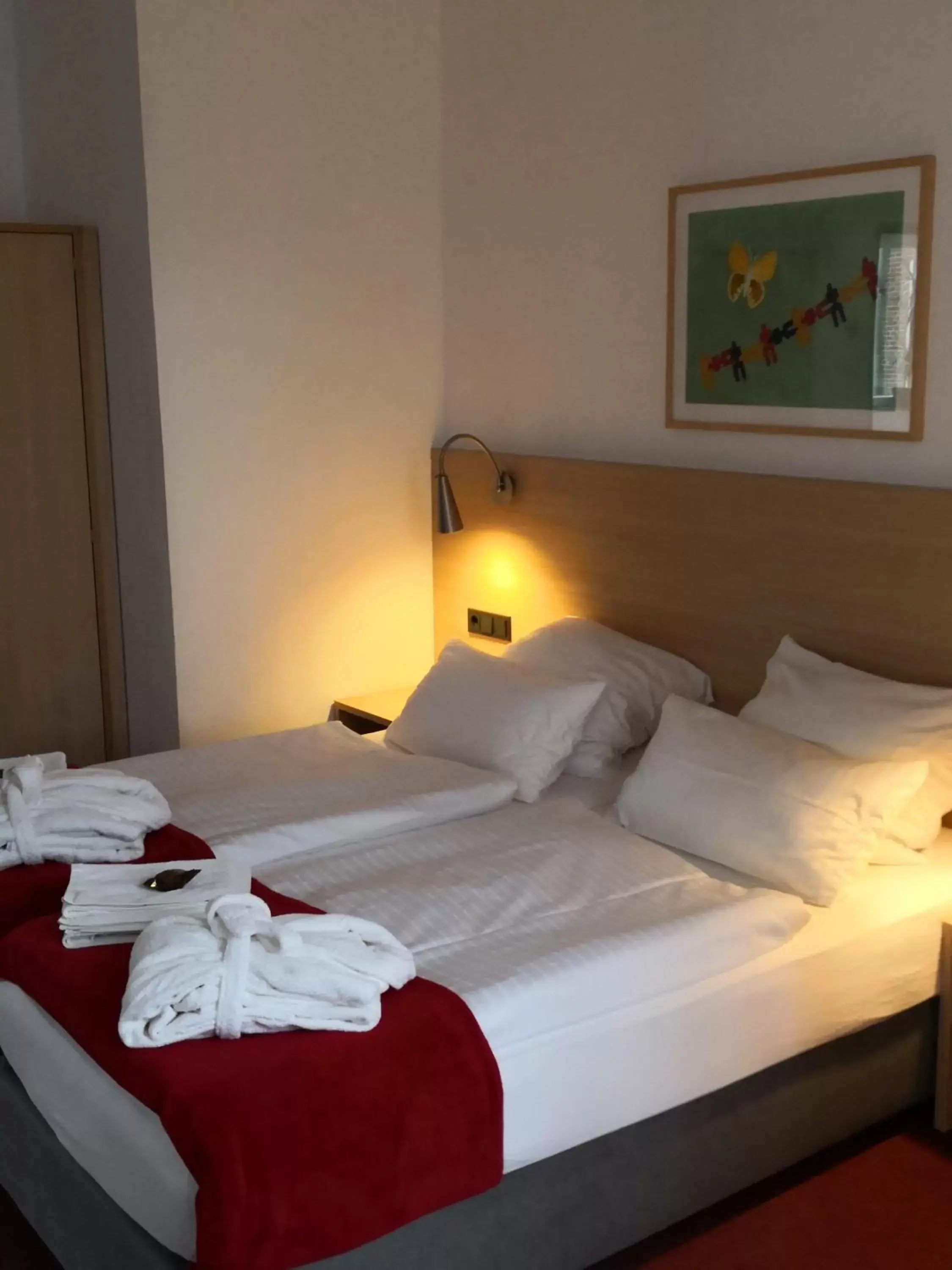 Photo of the whole room, Bed in Hotel Haus vom Guten Hirten