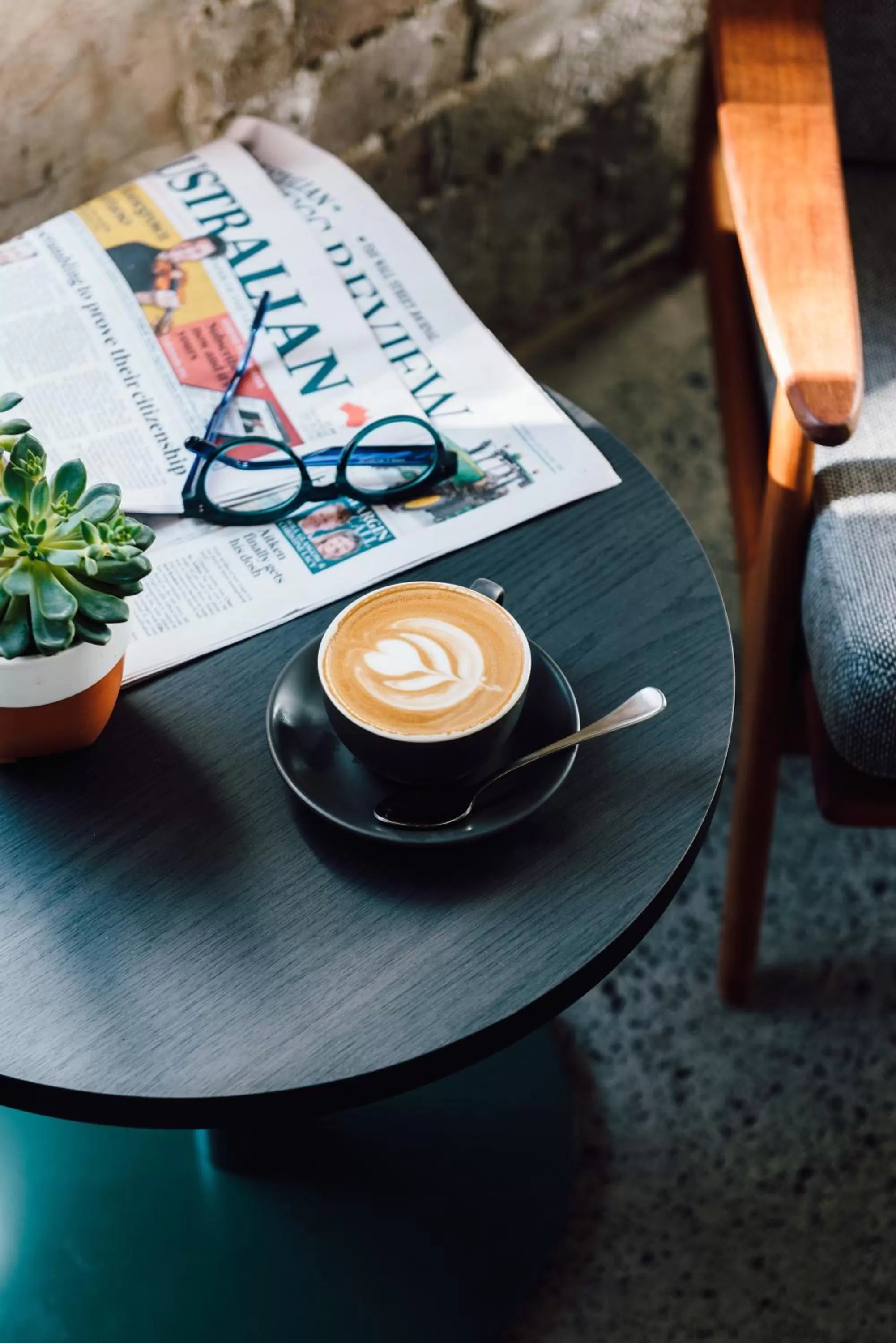 Coffee/tea facilities in Veriu Broadway