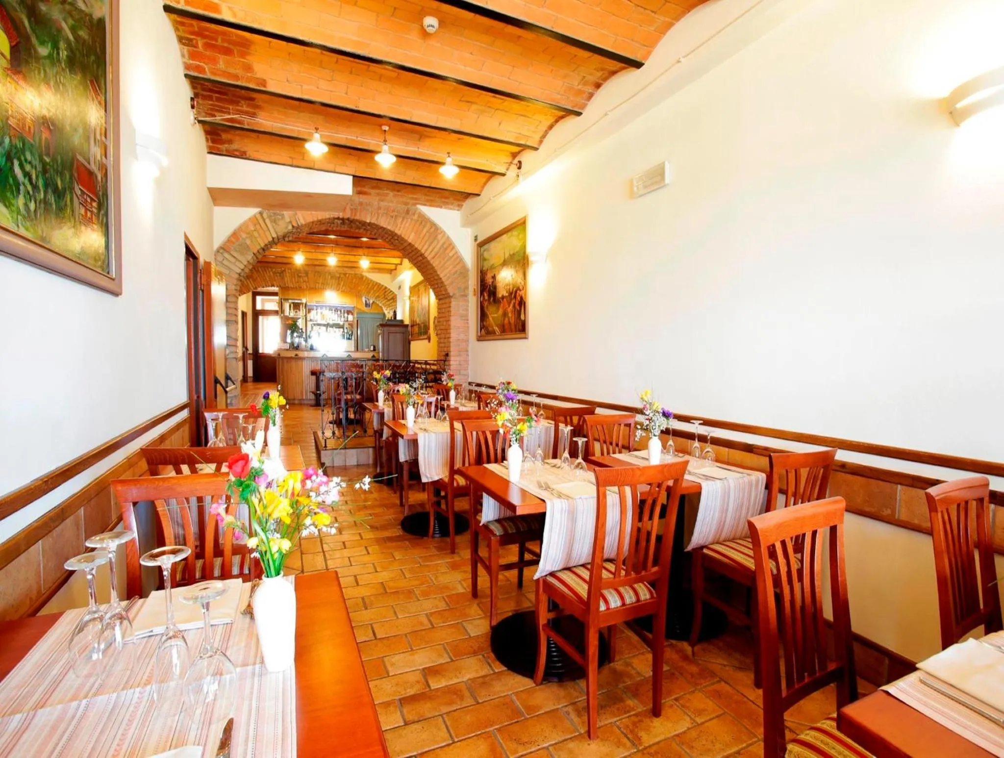 Restaurant/places to eat in Hotel Ristorante Garibaldi