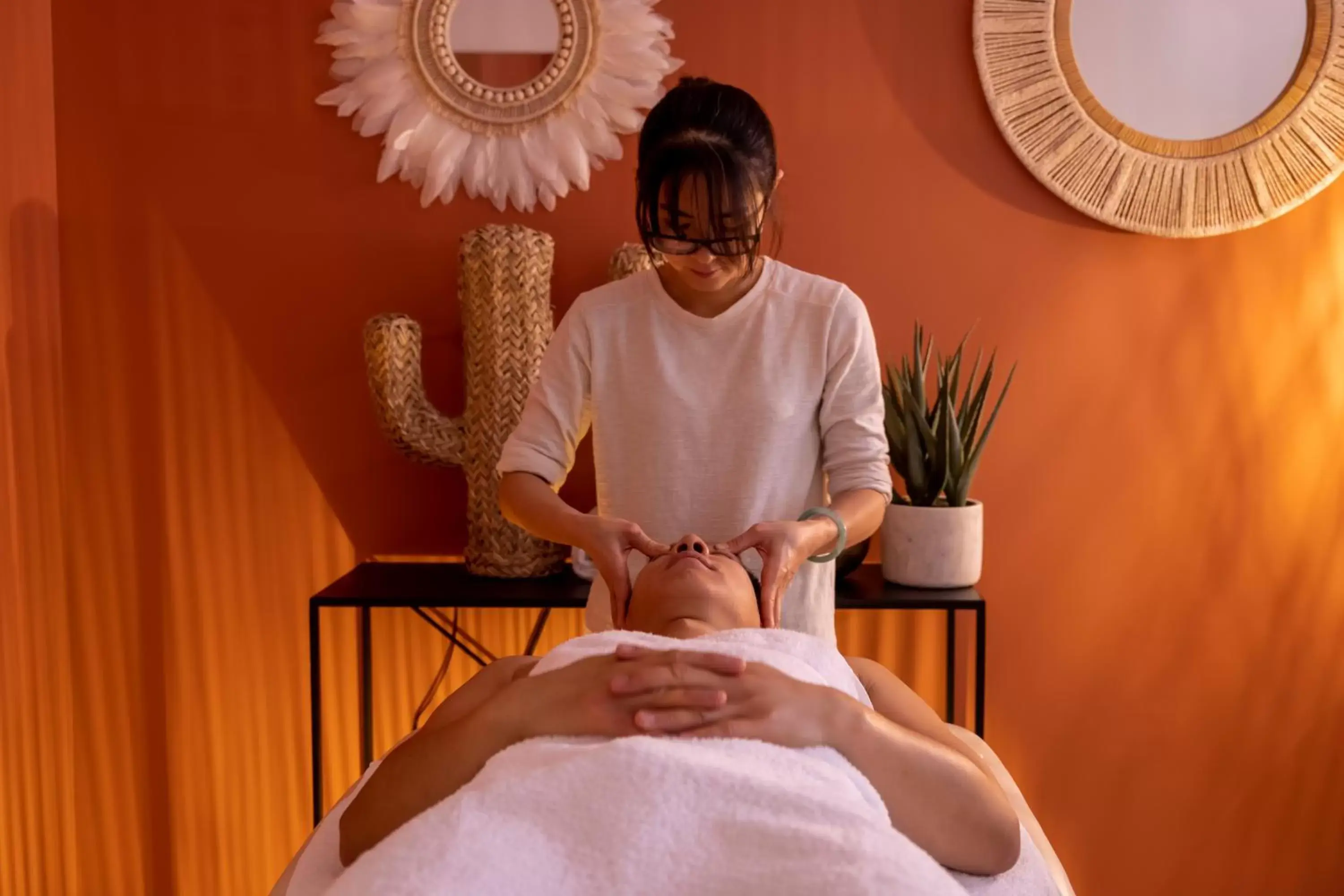 Massage in PADJA Hôtel & Spa Vannes