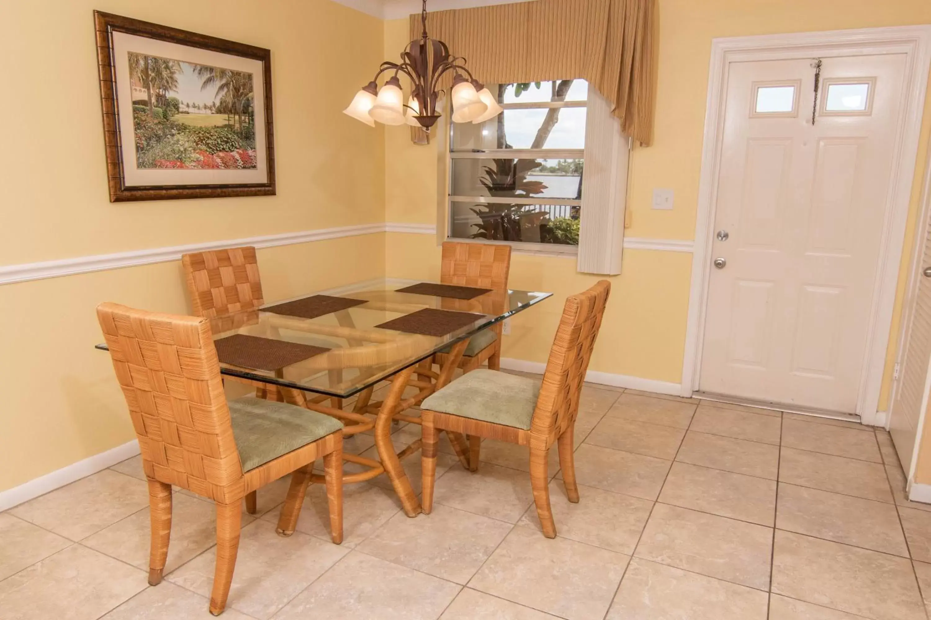 Dining Area in Palm Beach Waterfront Condos - Full Kitchens!