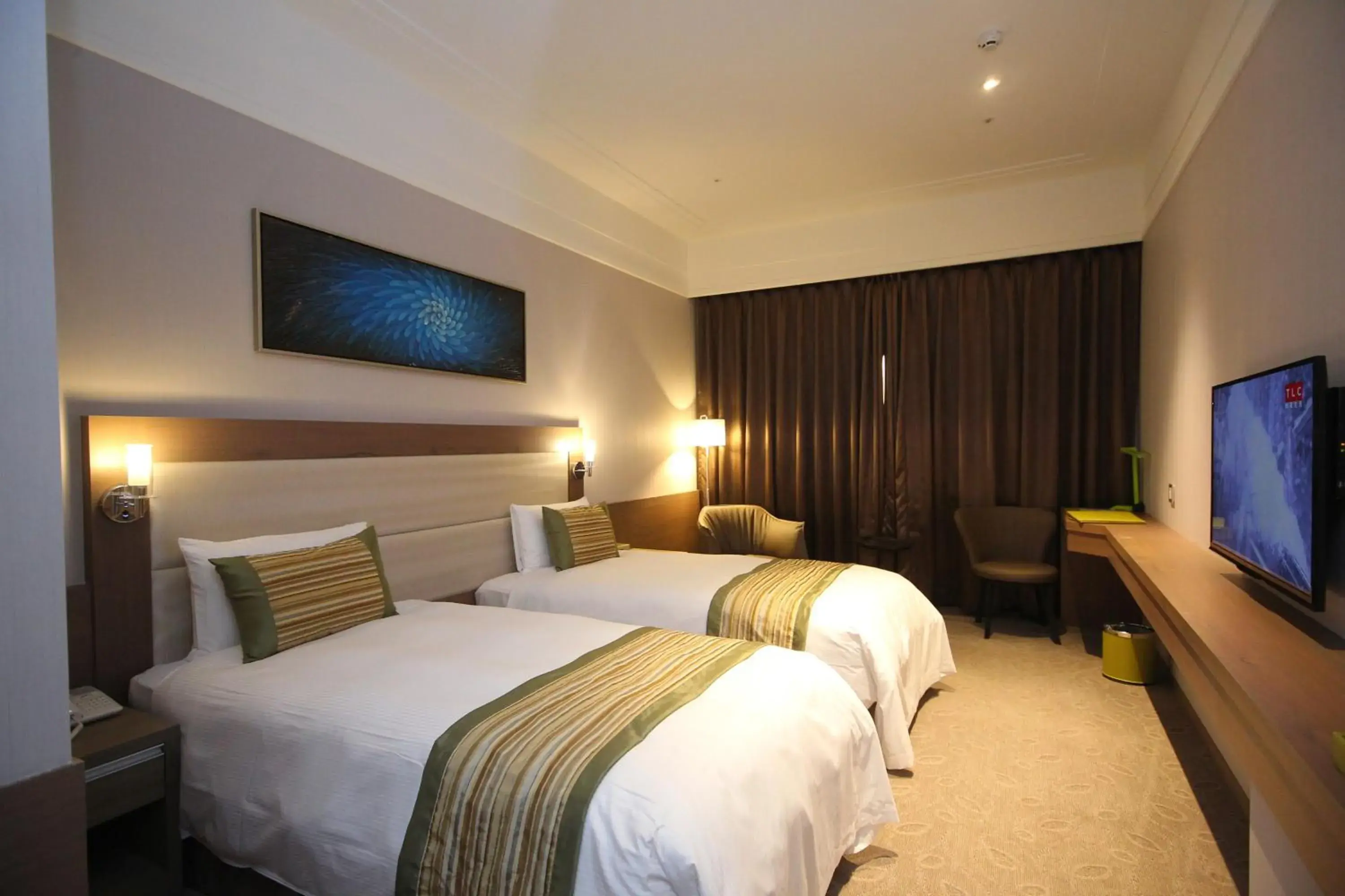 Photo of the whole room, Bed in Grace Hotel Zhonghe