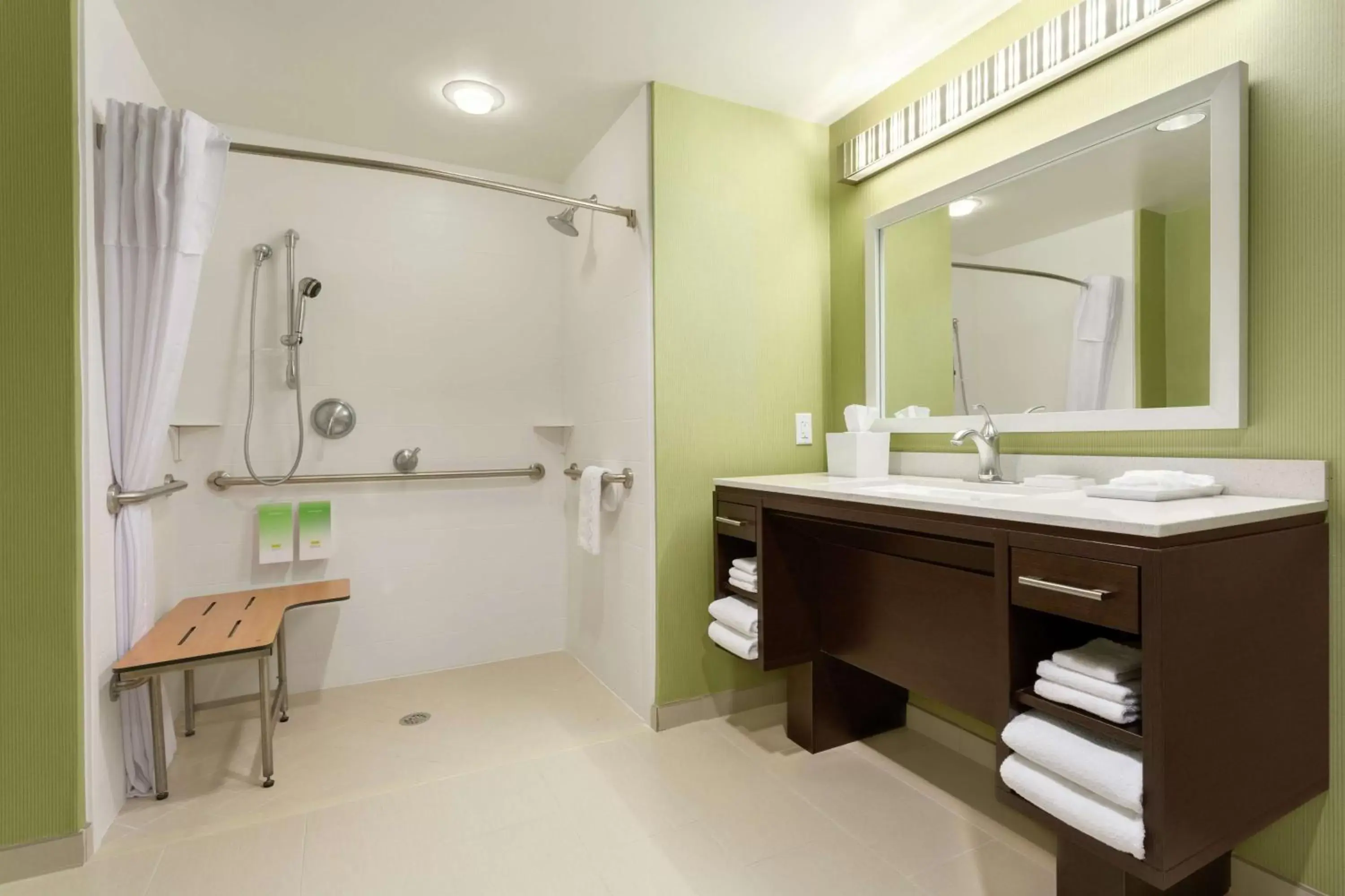 Bathroom in Home2 Suites by Hilton Salt Lake City / South Jordan