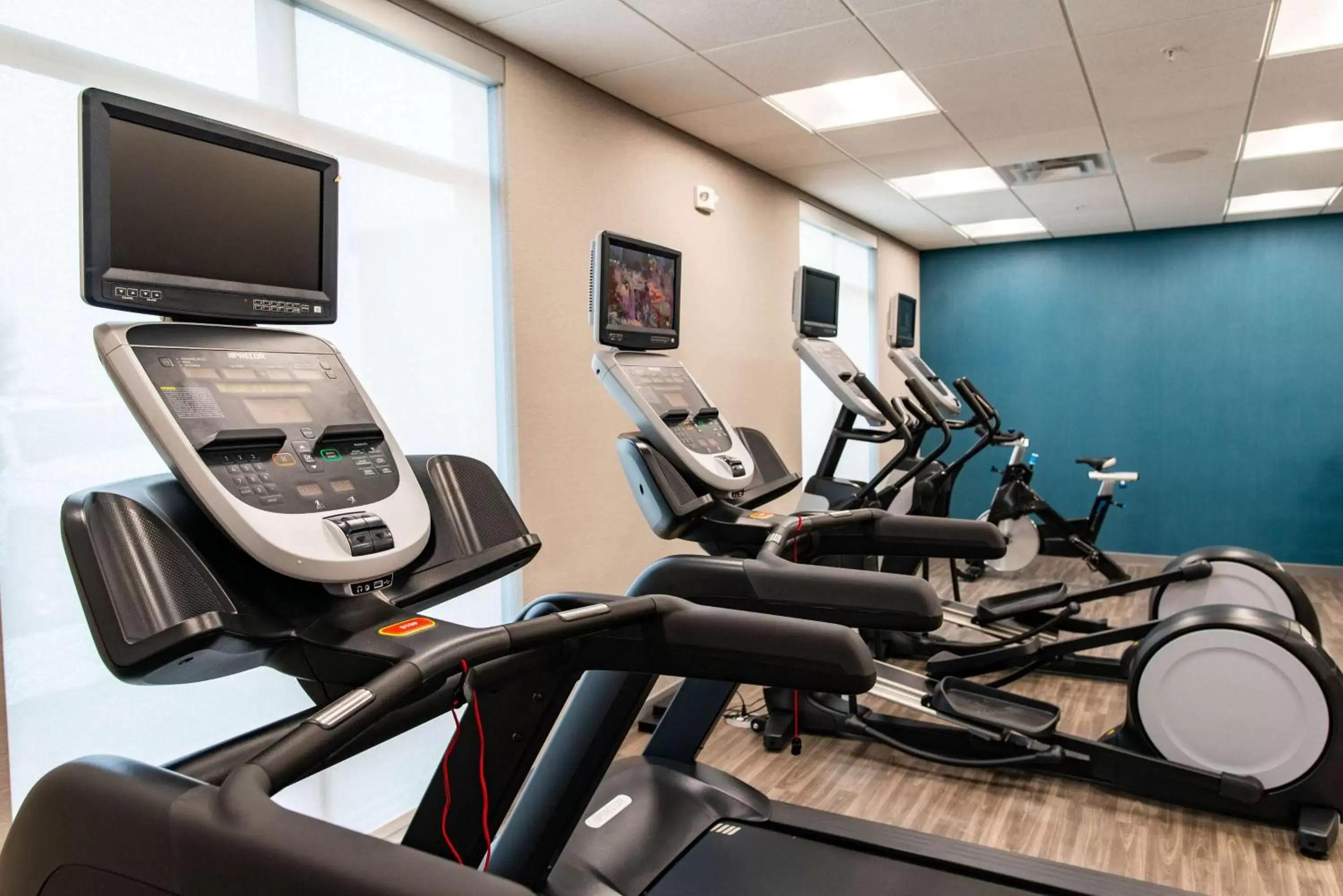 Fitness centre/facilities in Hampton Inn Paris IL, IL Fitness centre/facilities in Hampton Inn Paris IL, IL
