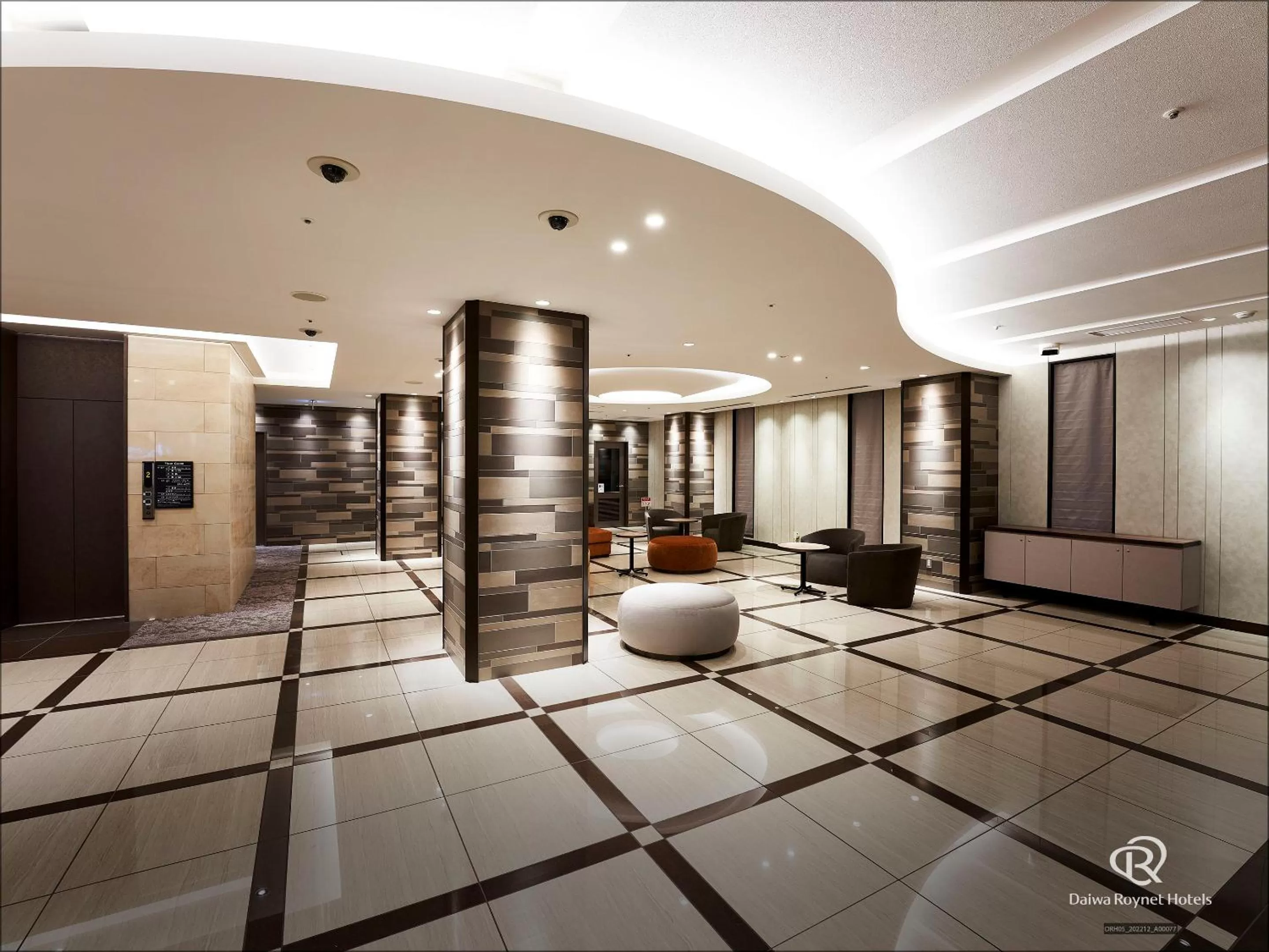 Lobby or reception in Daiwa Roynet Hotel Osaka-Kitahama