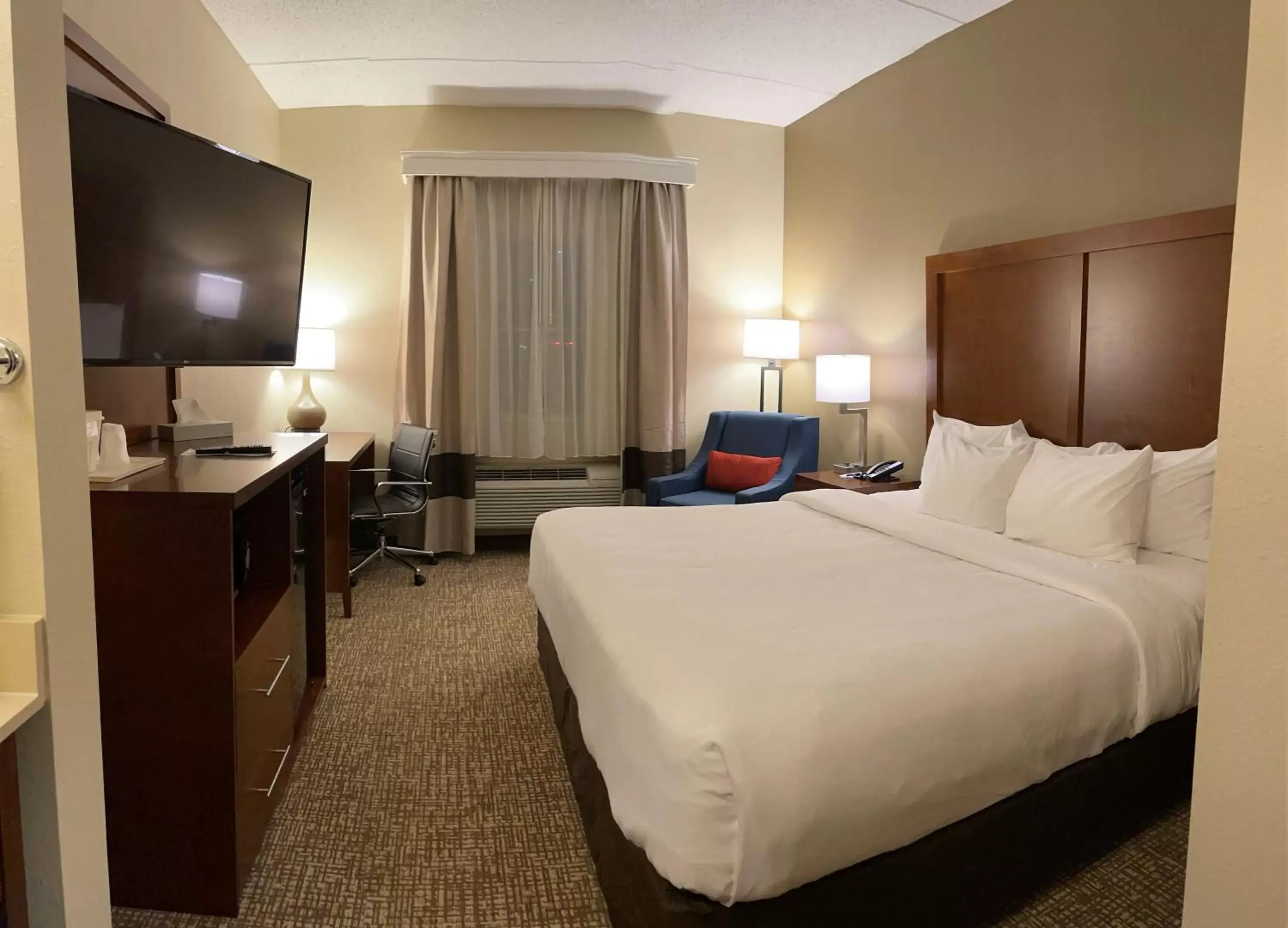 Bed in Wingate by Wyndham Pittsburgh West Mifflin Bed in Wingate by Wyndham Pittsburgh West Mifflin