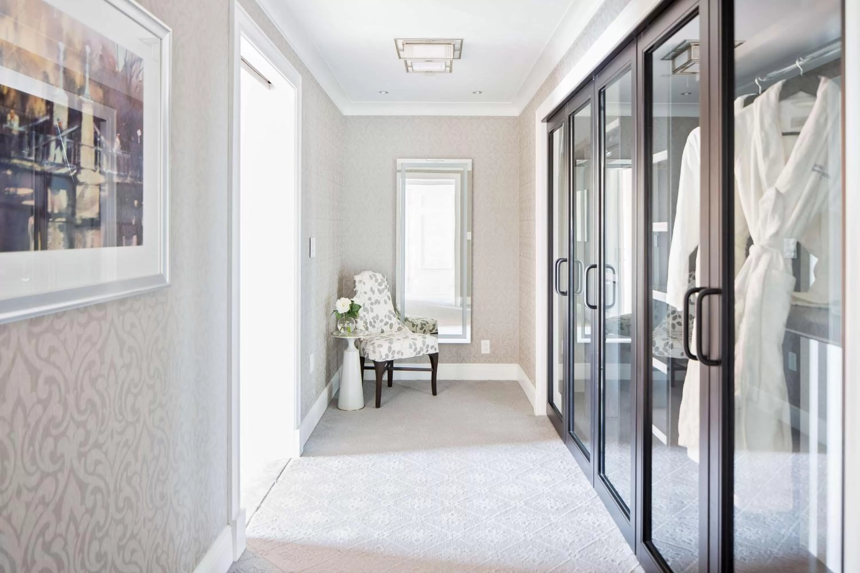 Area and facilities, Bed in Boston Harbor Hotel