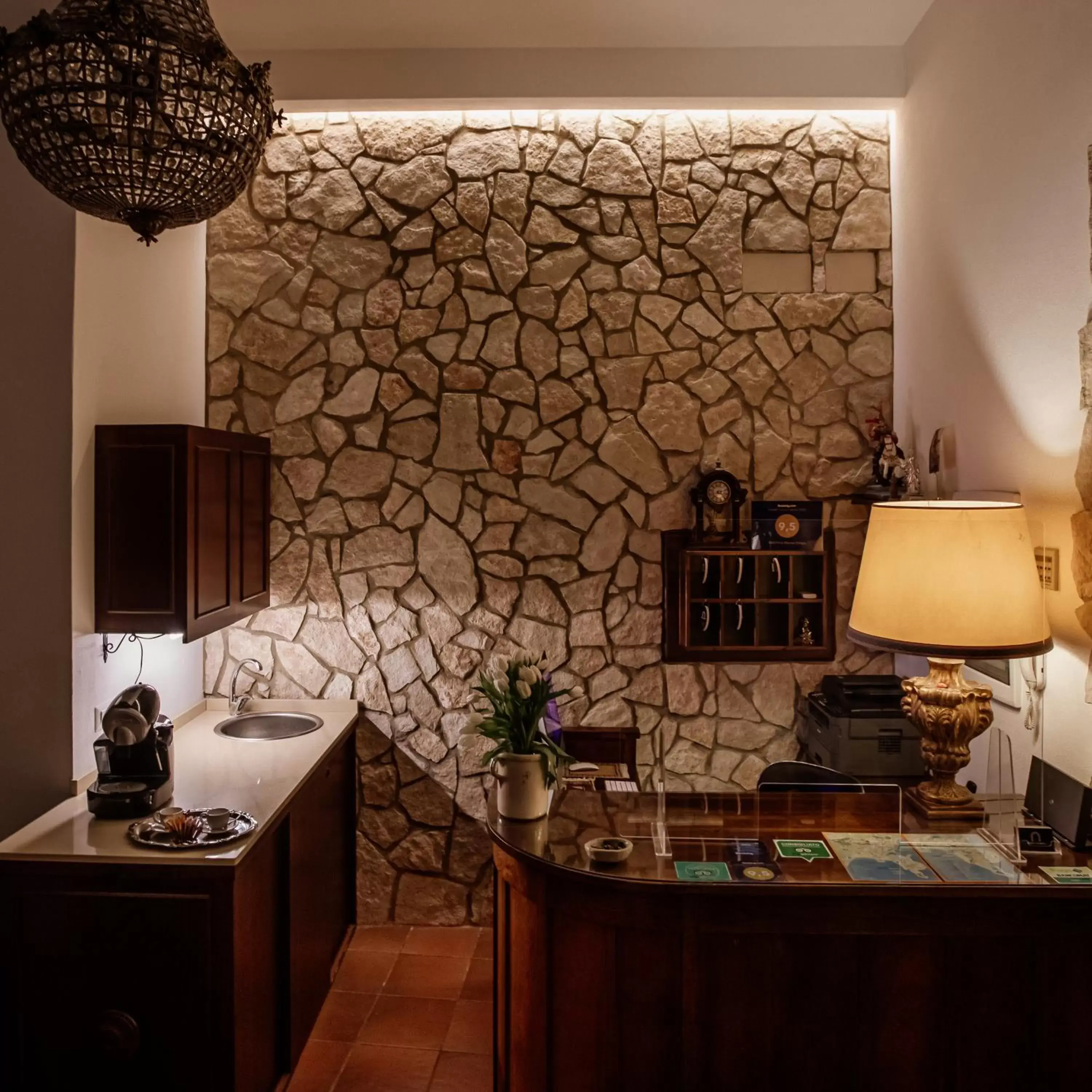 Lobby or reception, Kitchen/Kitchenette in Palazzo Giunta - Porta Marina Ortigia