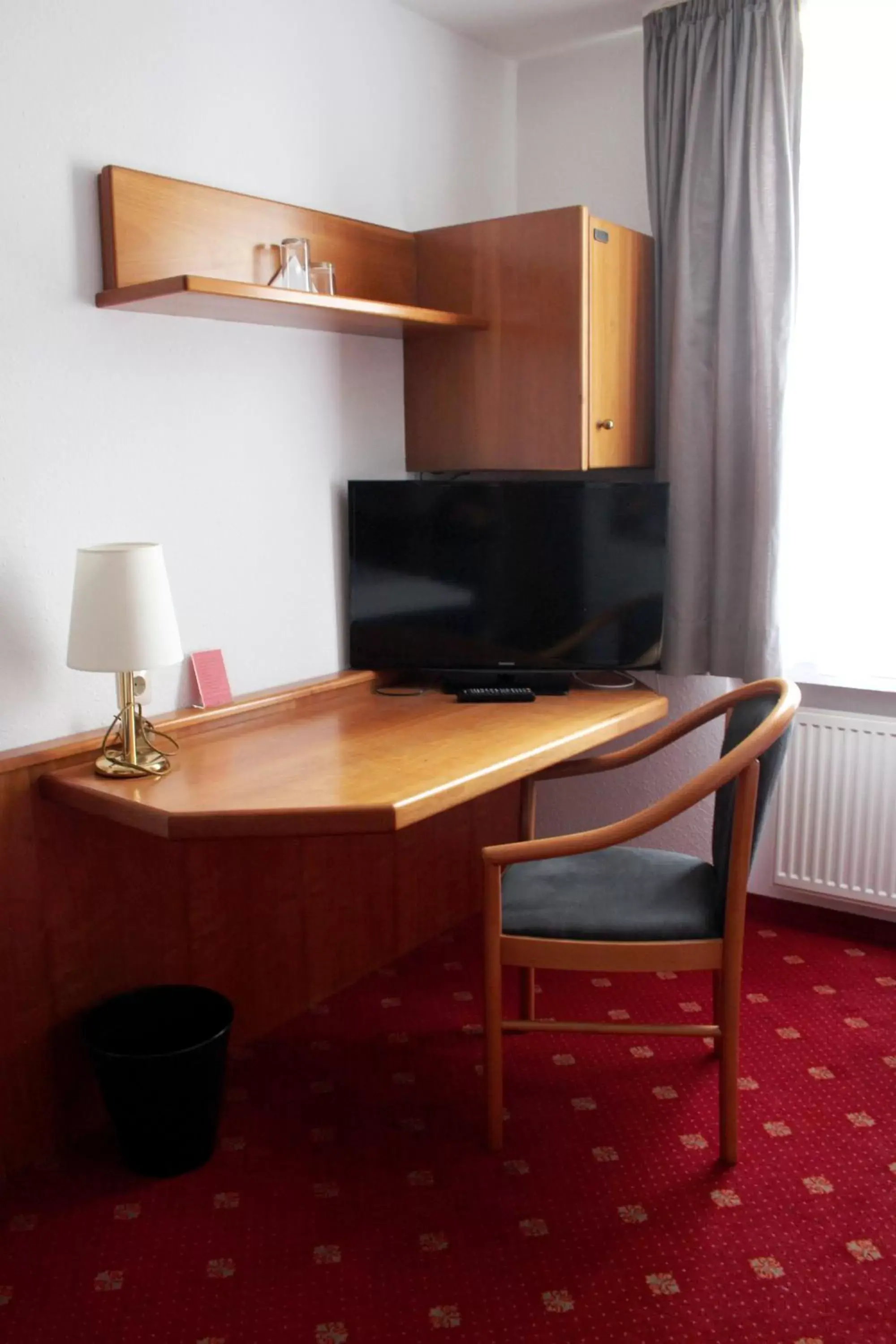 TV and multimedia, TV/Entertainment Center in Hotel Gasthof Adler