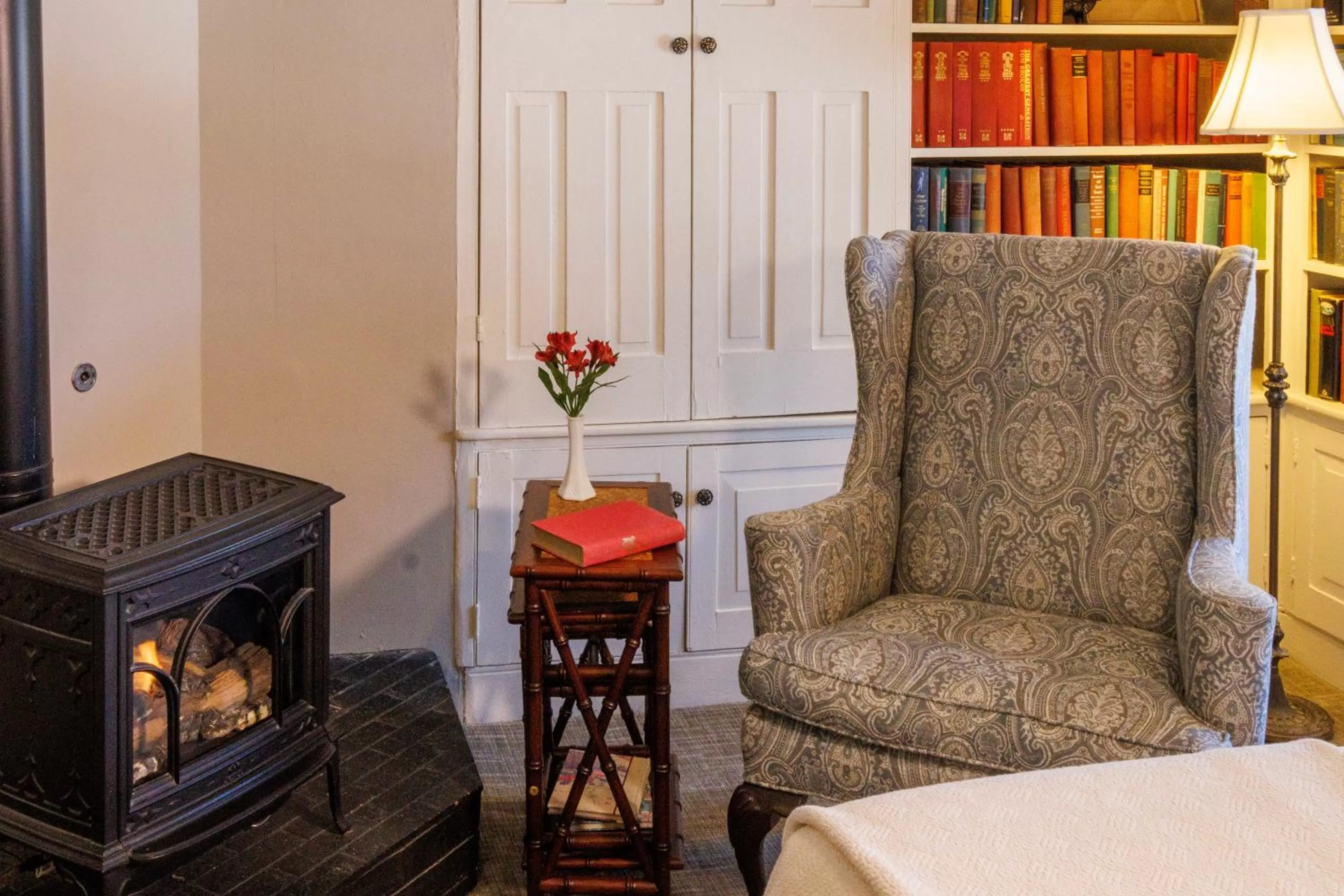 Seating area in Woolverton Inn