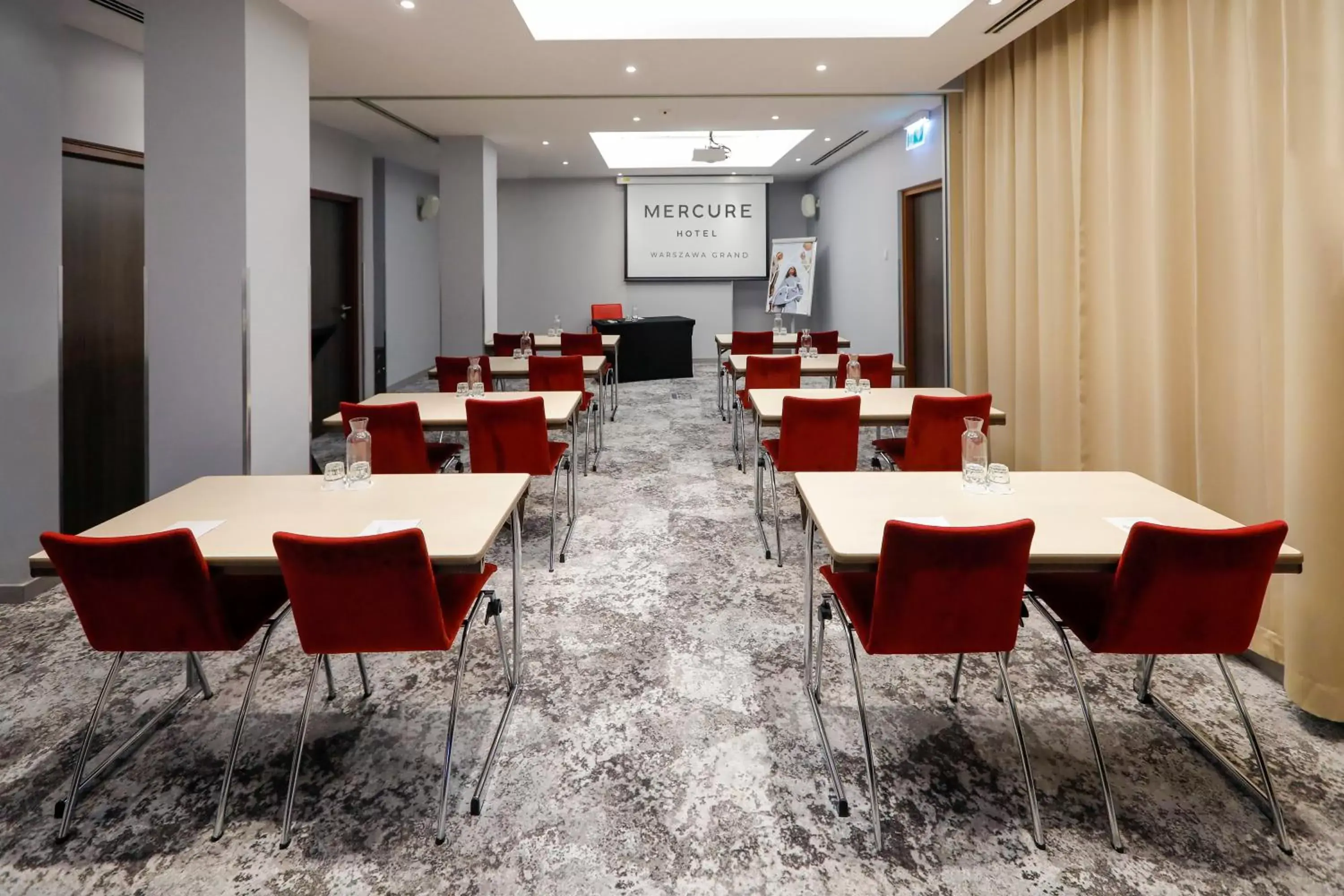 Meeting/conference room in Mercure Warszawa Grand