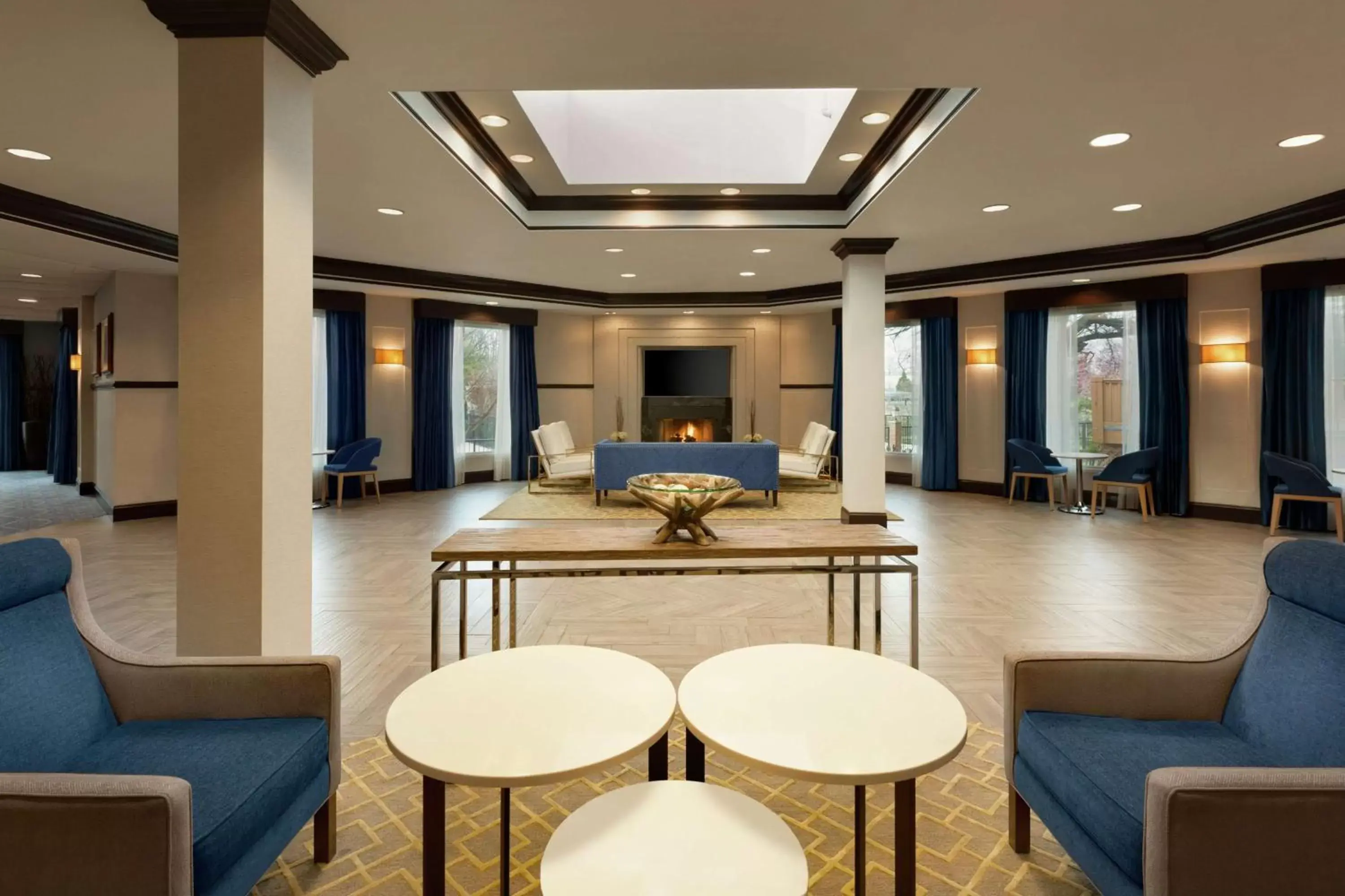 Lobby or reception in DoubleTree by Hilton Hotel Annapolis