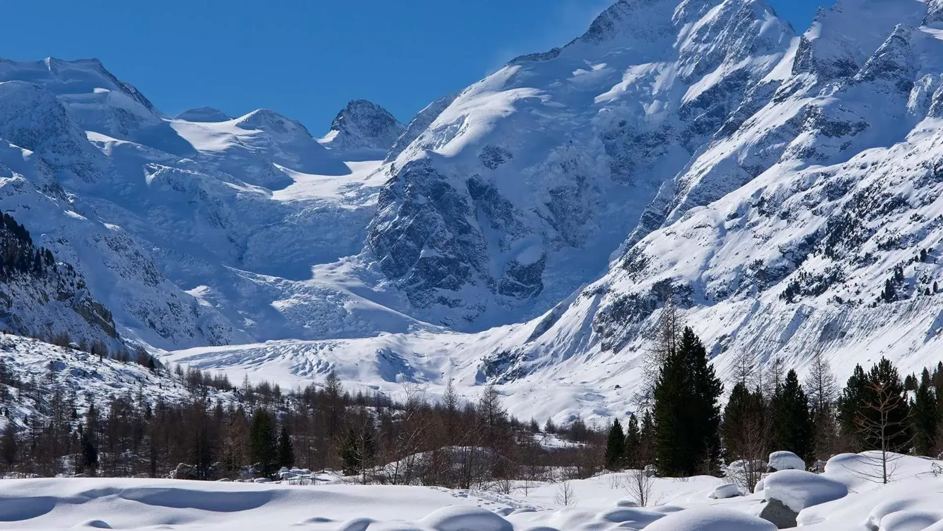 Landmark view, Winter in Gletscher-Hotel Morteratsch