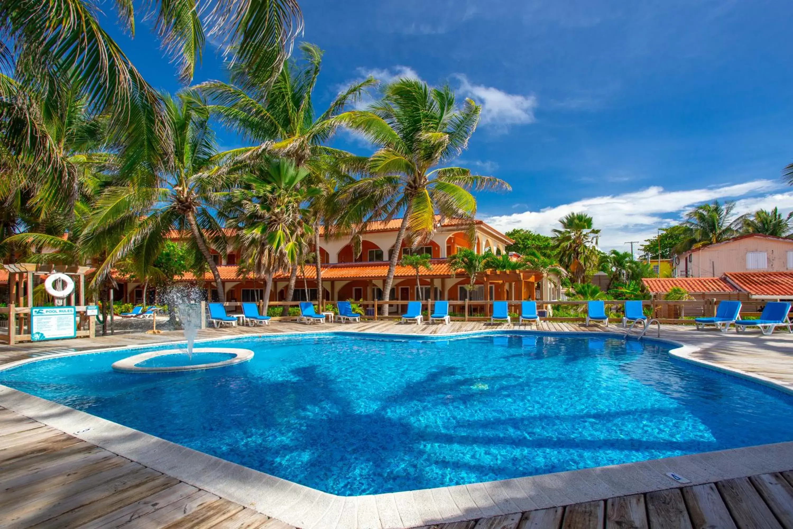 Swimming Pool in SunBreeze Hotel