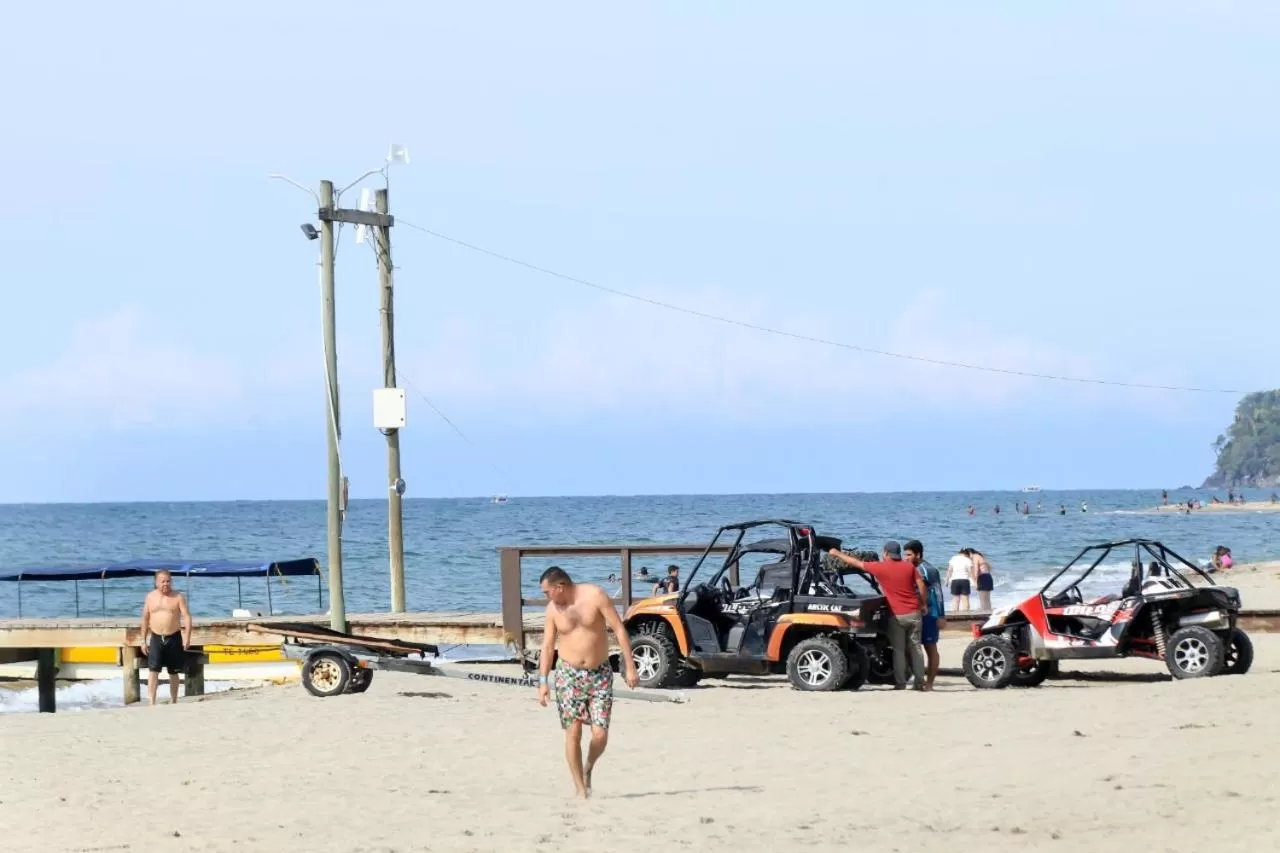 Beach in La Ensenada Beach Resort