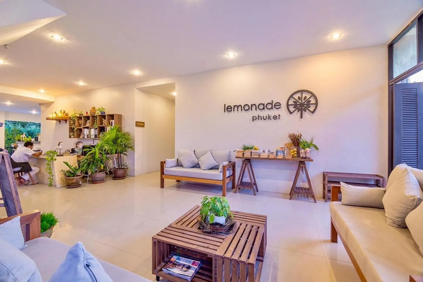 Lemonade Phuket Hotel -SHA Plus