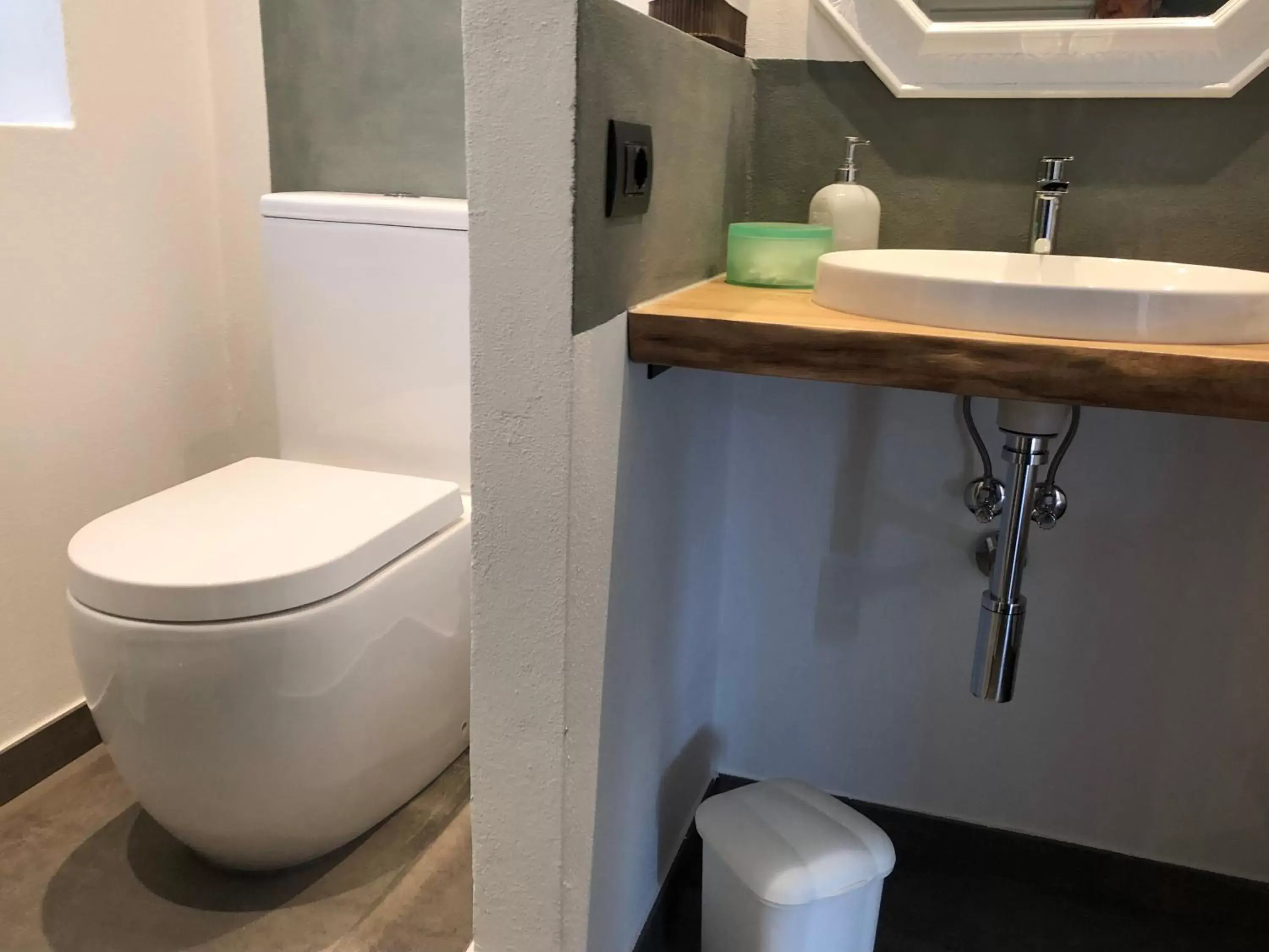 Toilet, Bathroom in Menaggio appartamento le Terrazze