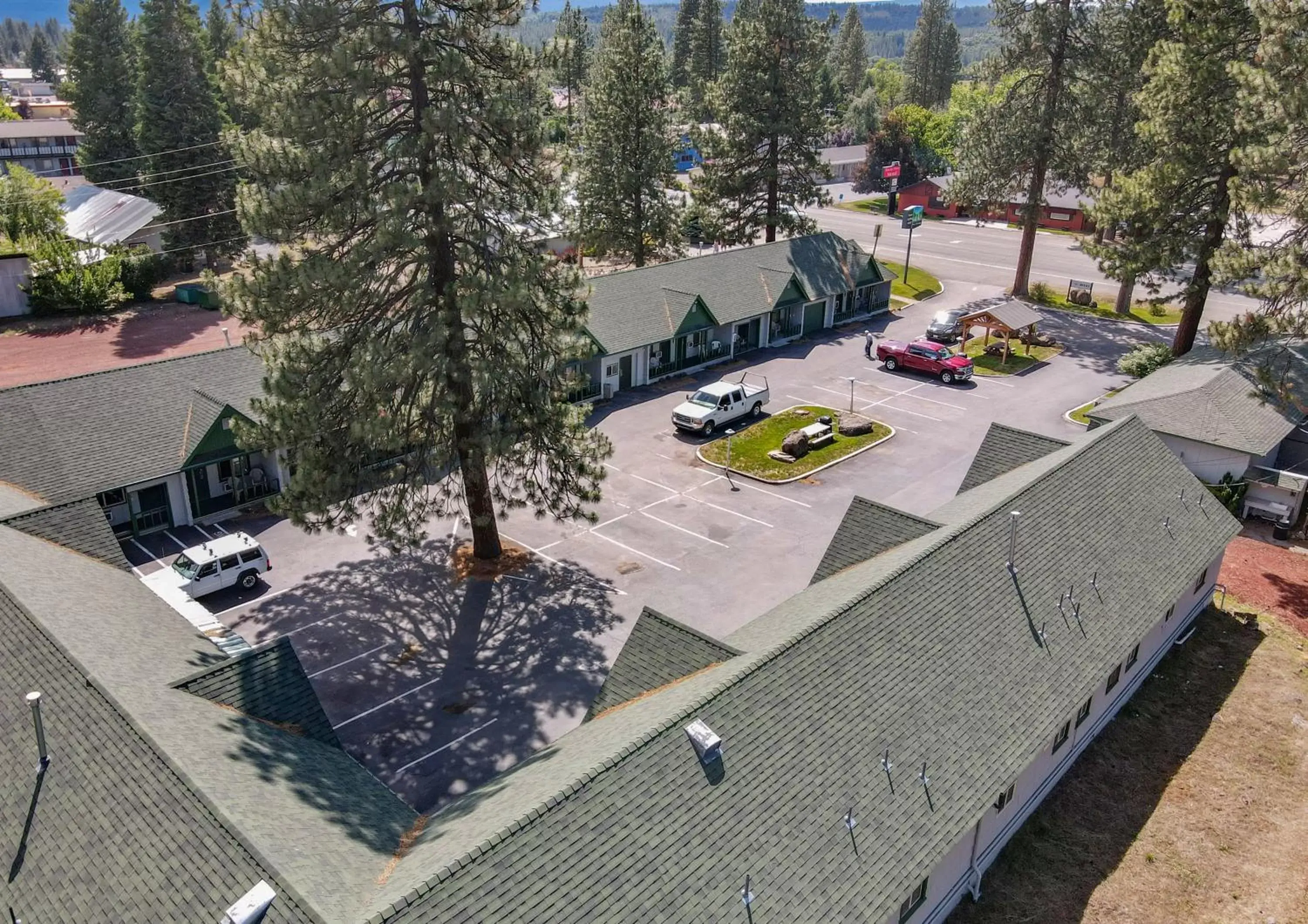 Bird's eye view in Green Gables Motel & Suites