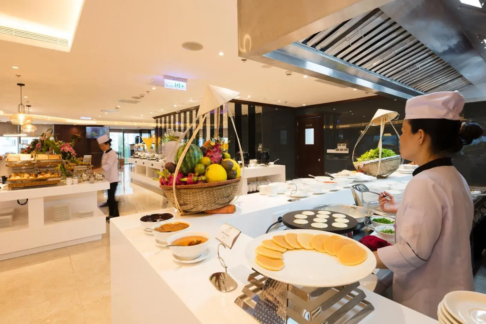 Breakfast, Restaurant/Places to Eat in Asteria Comodo Nha Trang Hotel