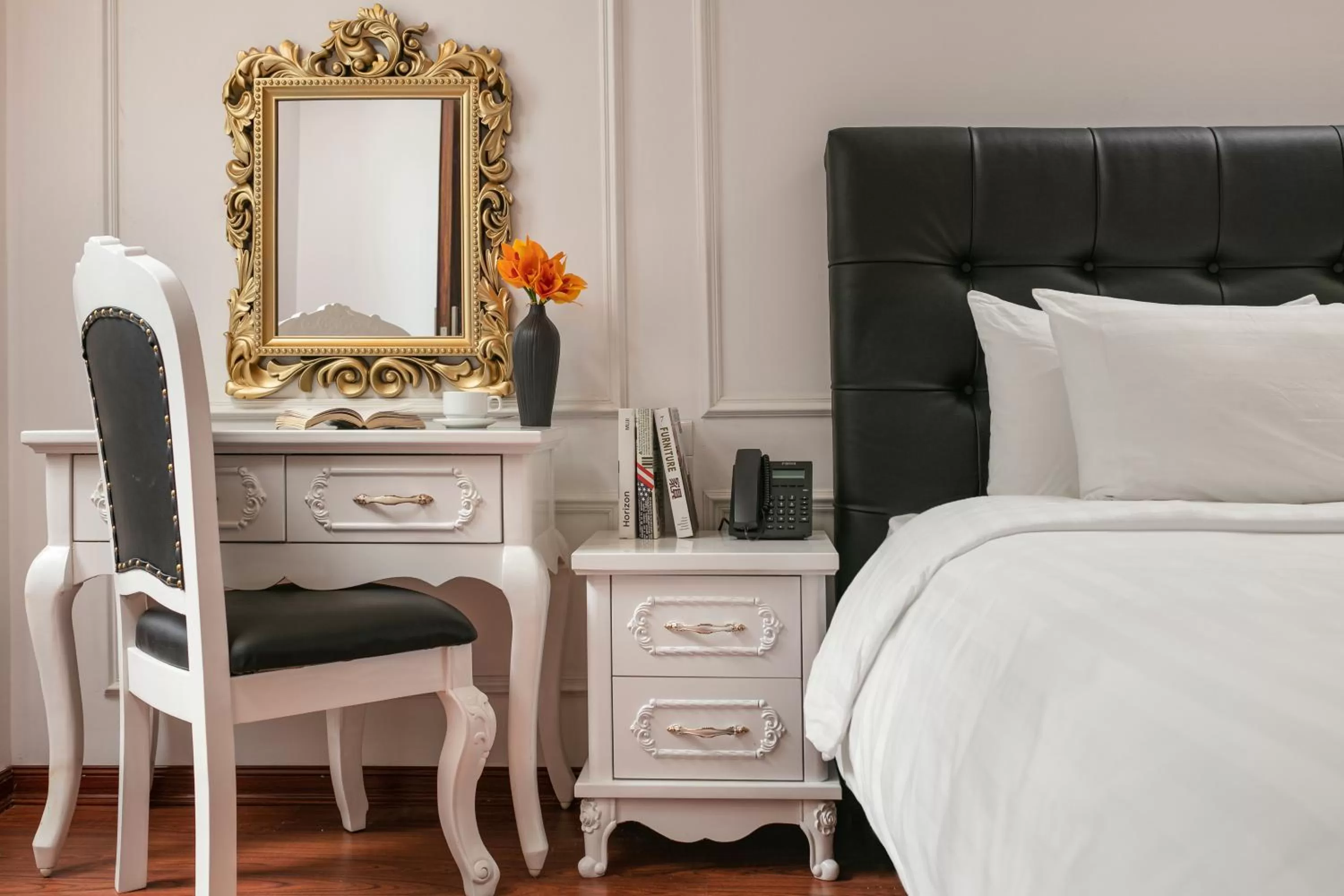 Decorative detail, Bed in MIA HOTEL