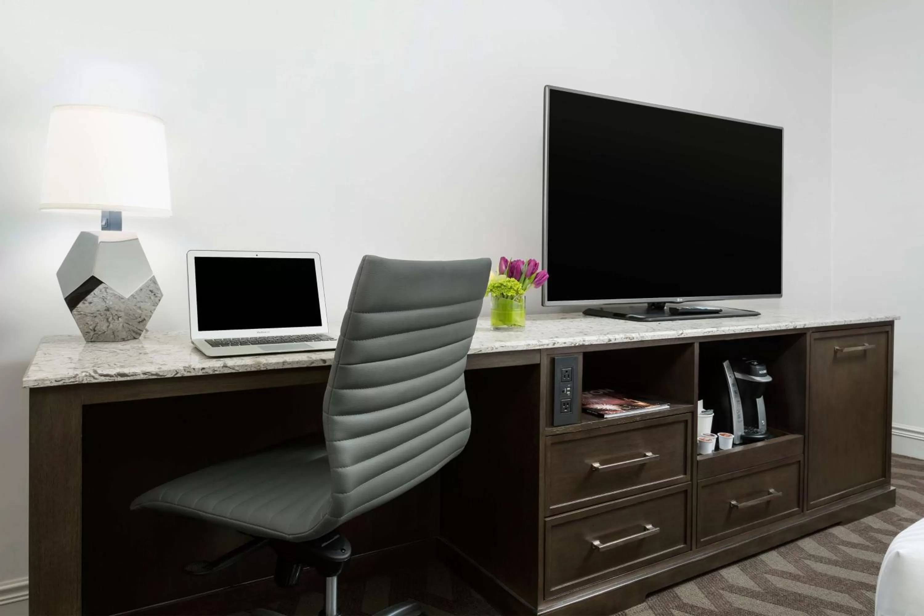 Bedroom in Hilton Boston Park Plaza