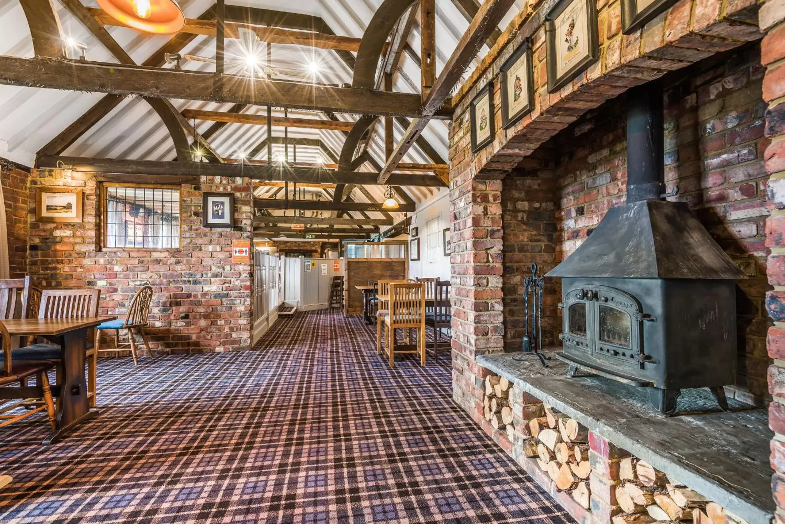 Dining area in The Walhampton Arms