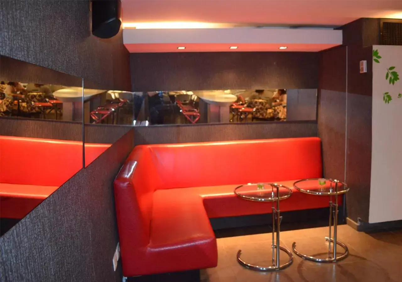 Restaurant/places to eat in San Simon Hotel Pereira By Soratama Restaurant/places to eat in San Simon Hotel Pereira By Soratama