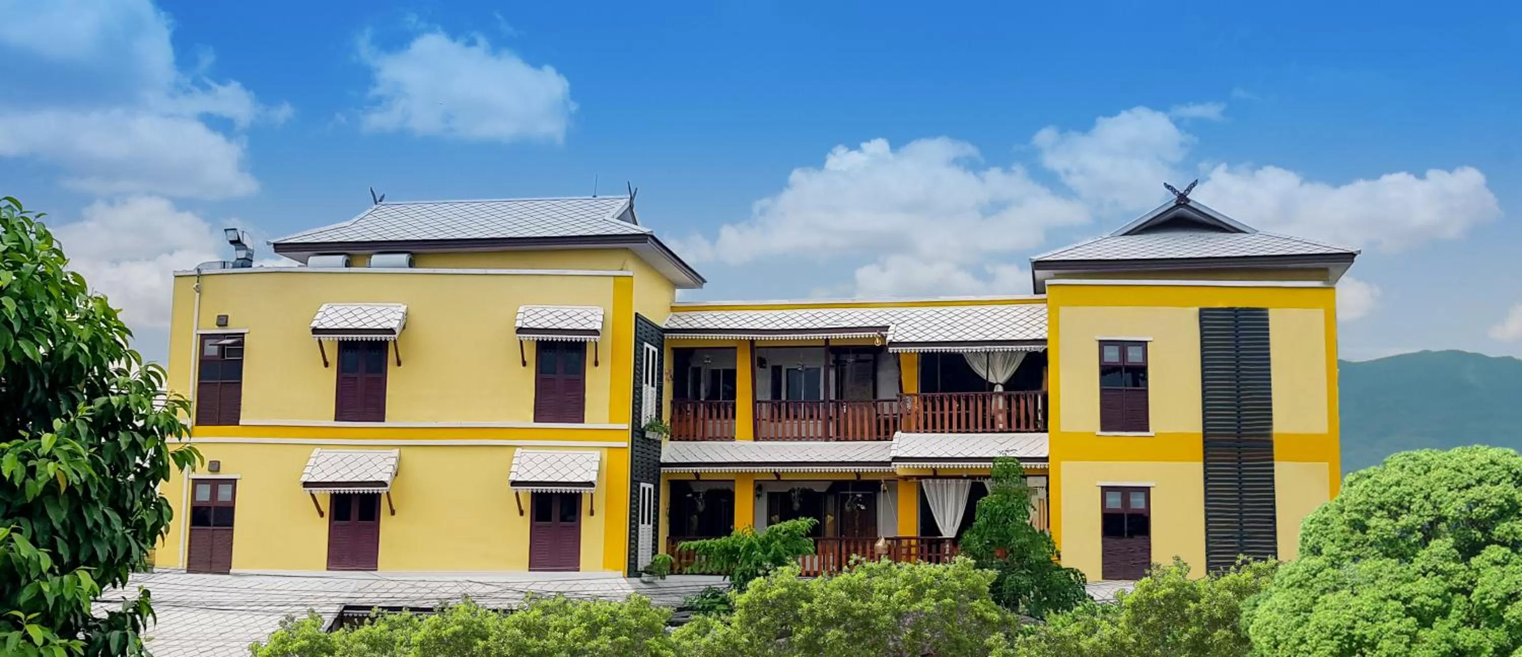 Property building in Olivier Boutique