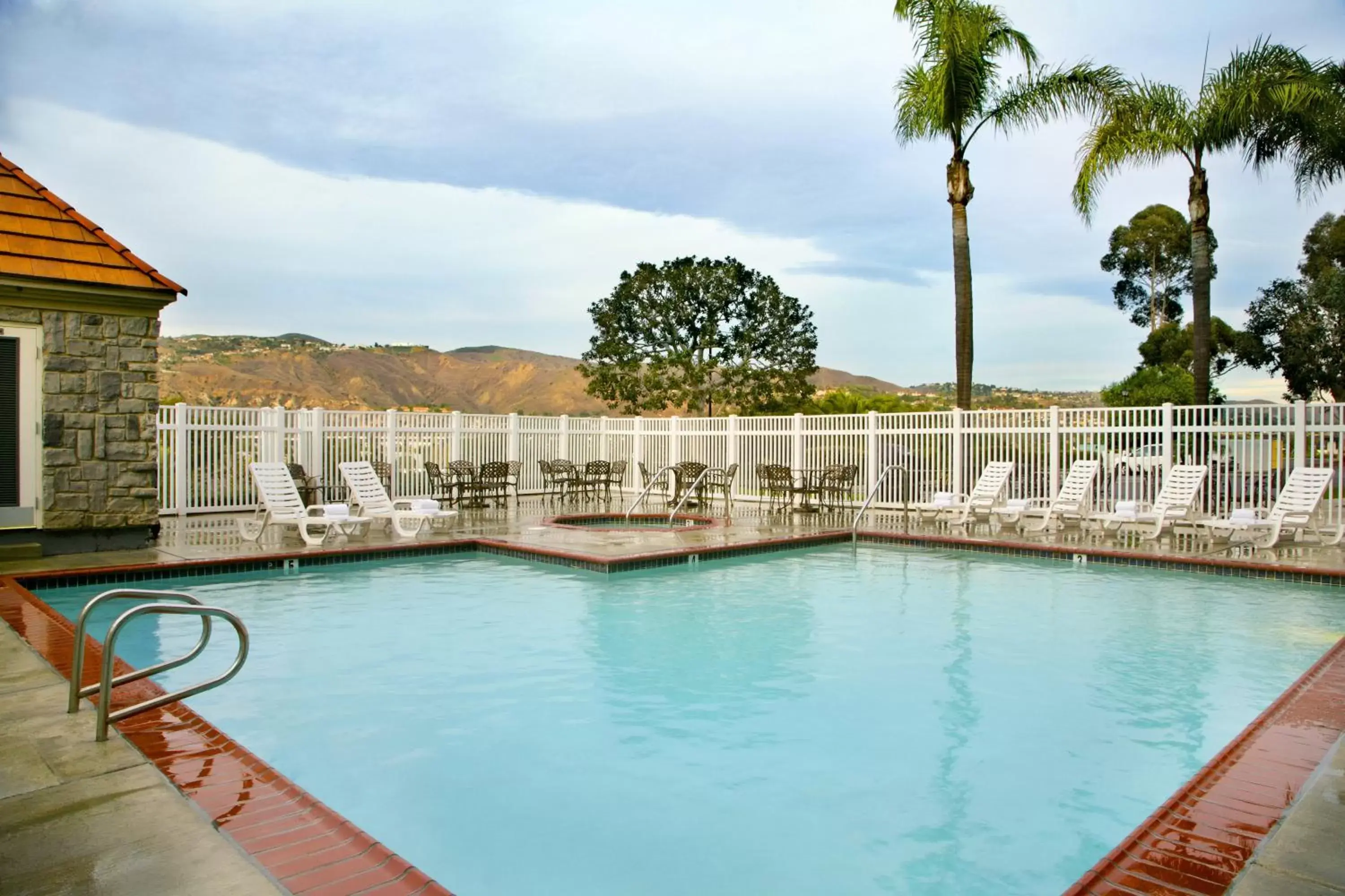 Swimming Pool in Ayres Suites Yorba Linda/Anaheim Hills