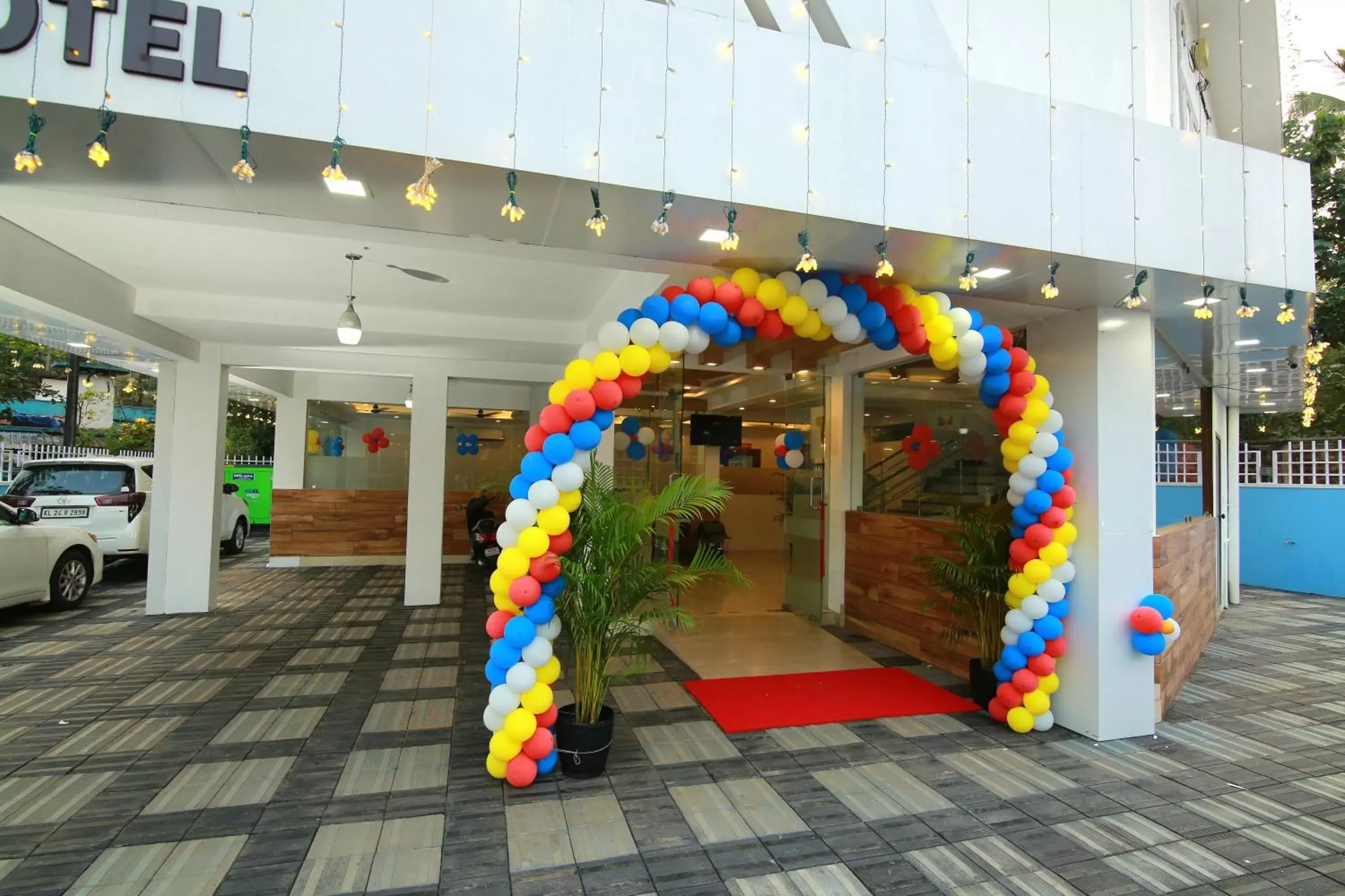 Facade/entrance in Gateway Airport Hotel Facade/entrance in Gateway Airport Hotel