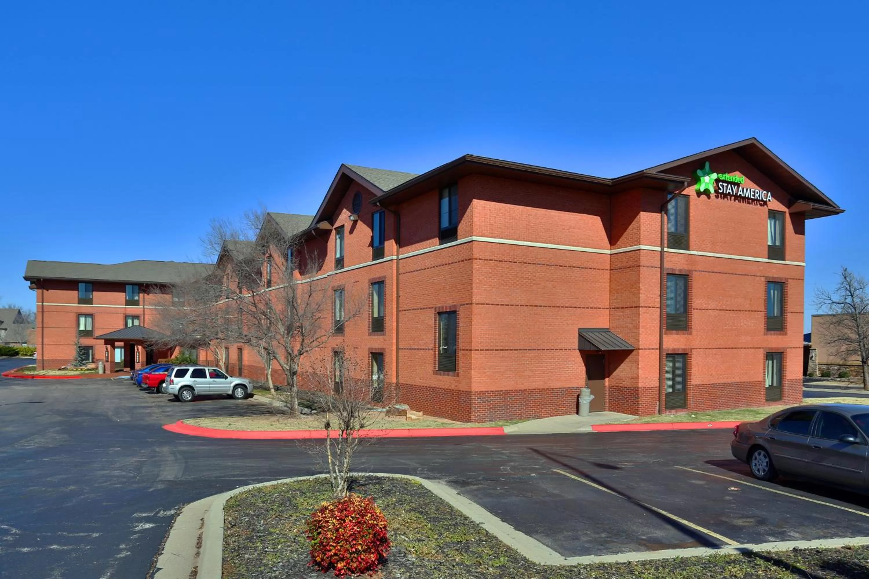 Property building in Extended Stay America Suites - Oklahoma City - Northwest
