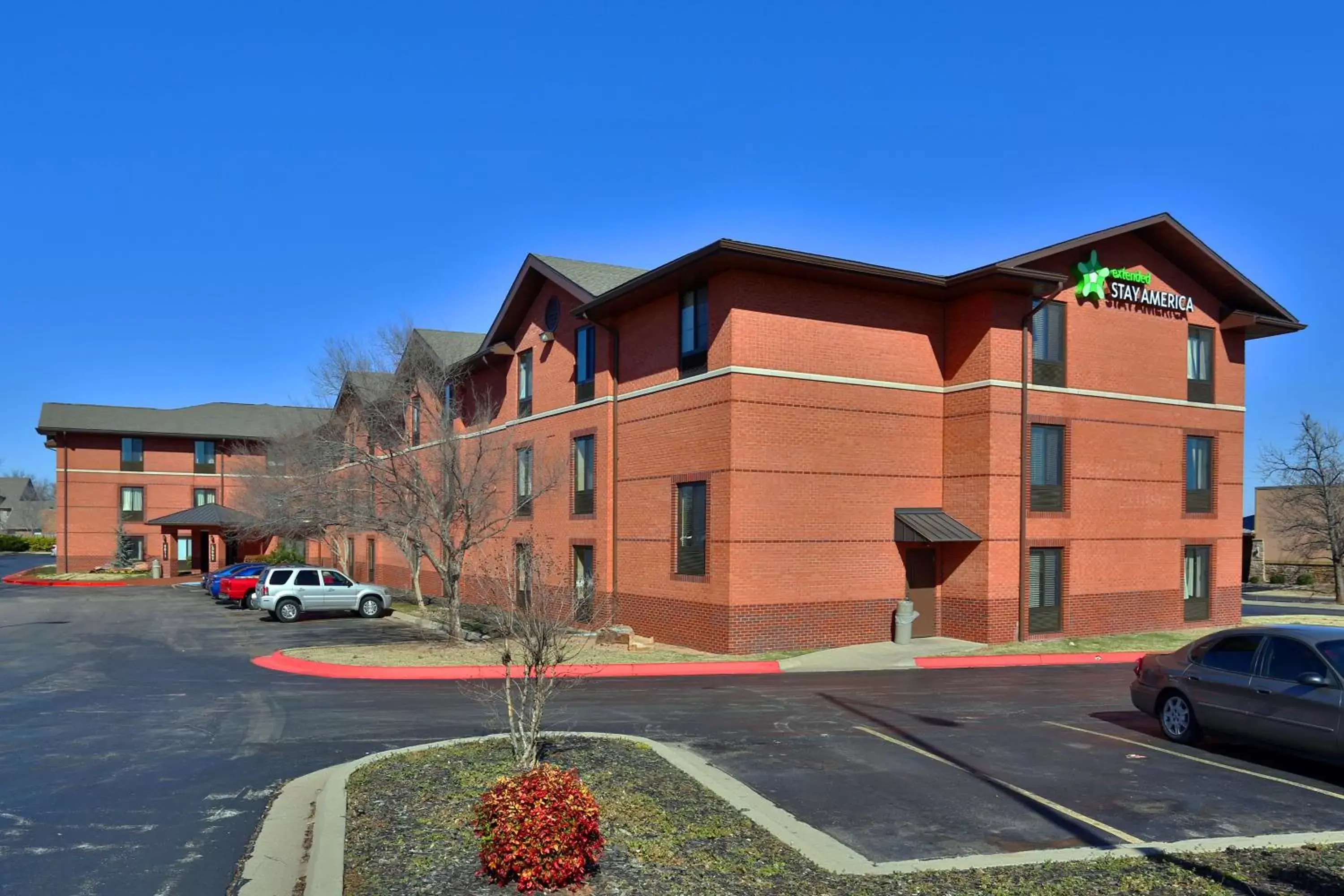 Property Building in Extended Stay America Suites - Oklahoma City - Northwest